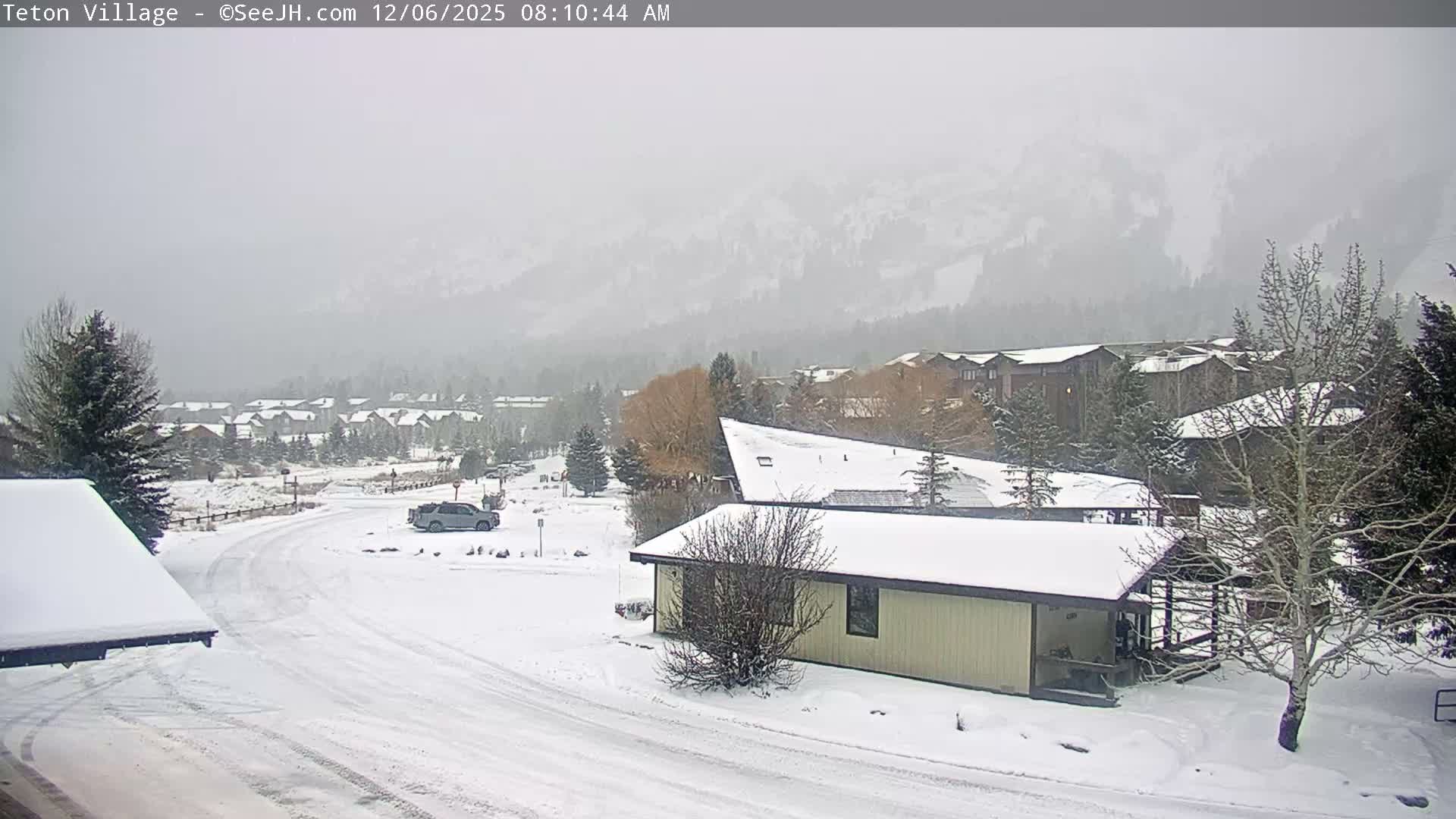 Teton Village & Grand Tetons Ski Slopes Live Cam - Teton Village , Teton, Wyoming, USA