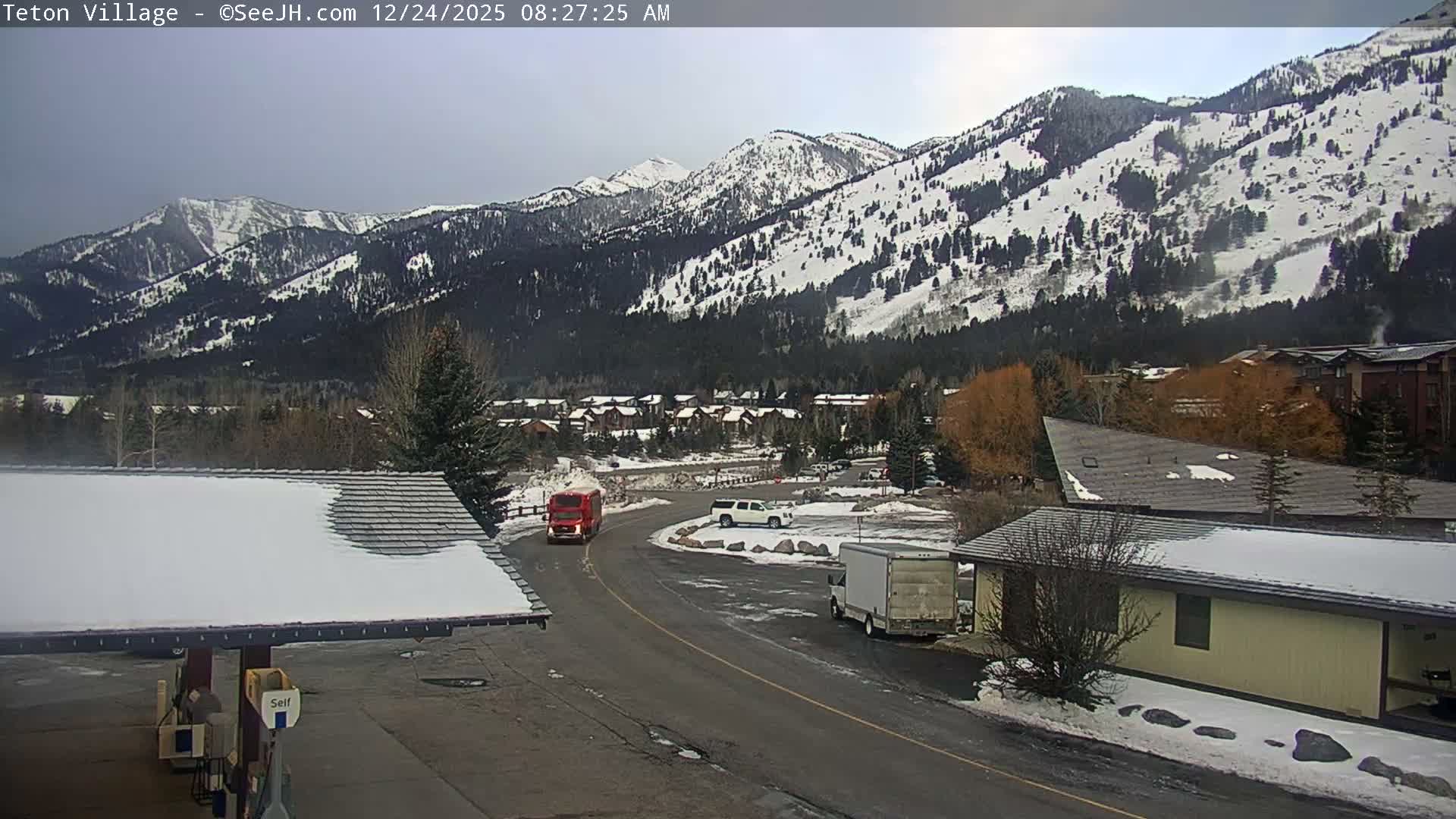 Teton Village & Grand Tetons Ski Slopes Live Cam - Teton Village , Teton, Wyoming, USA