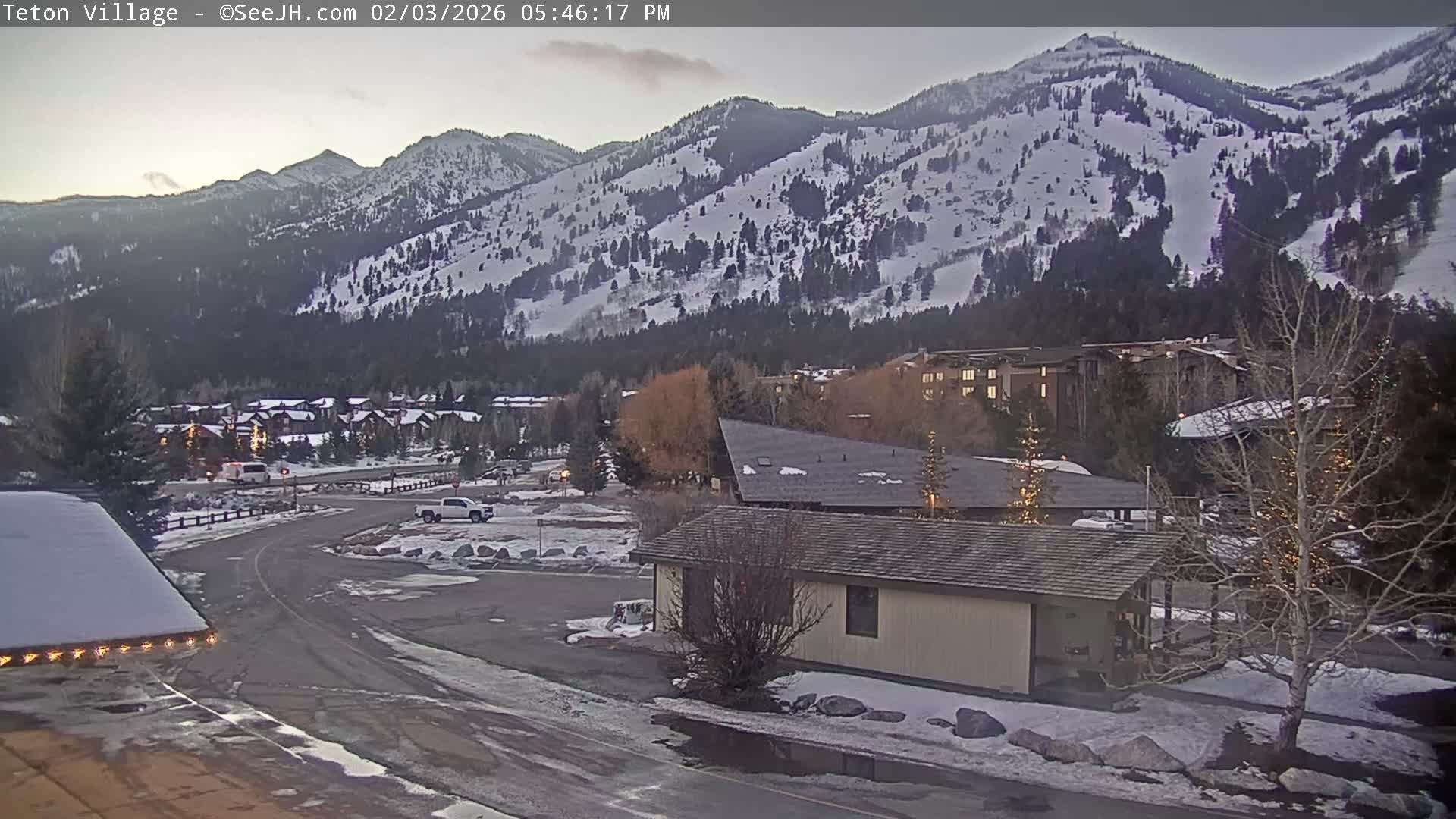Teton Village & Grand Tetons Ski Slopes Live Cam - Teton Village , Teton, Wyoming, USA