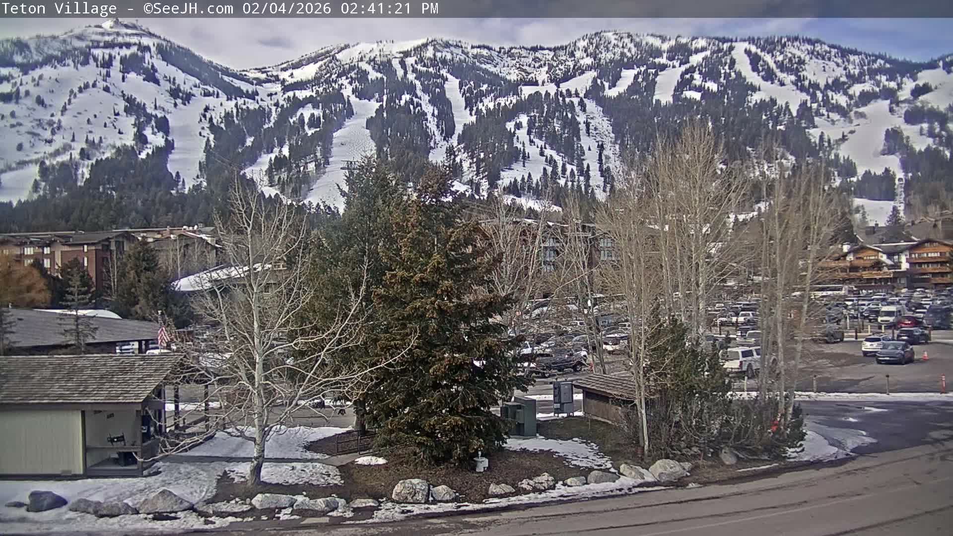 Teton Village & Grand Tetons Ski Slopes Live Cam - Teton Village , Teton, Wyoming, USA