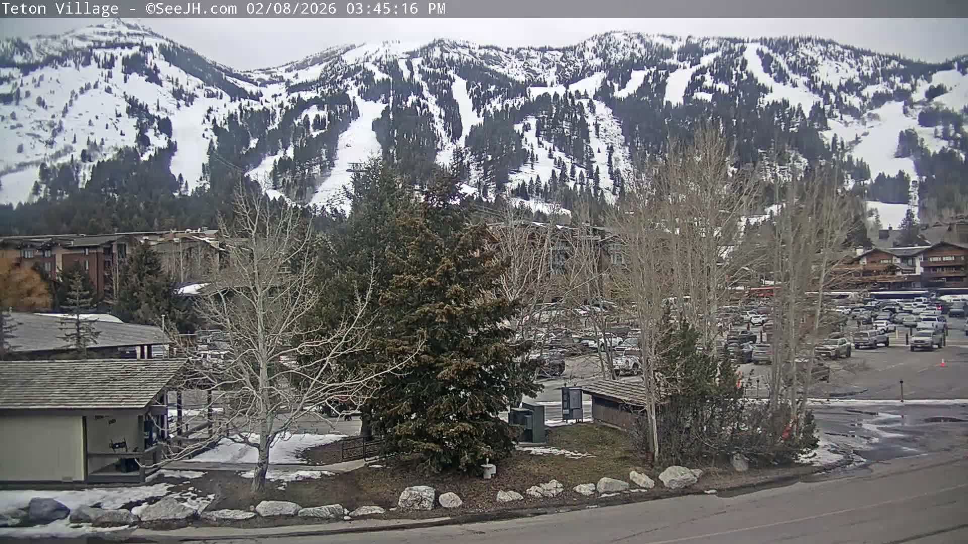 Teton Village & Grand Tetons Ski Slopes Live Cam - Teton Village , Teton, Wyoming, USA