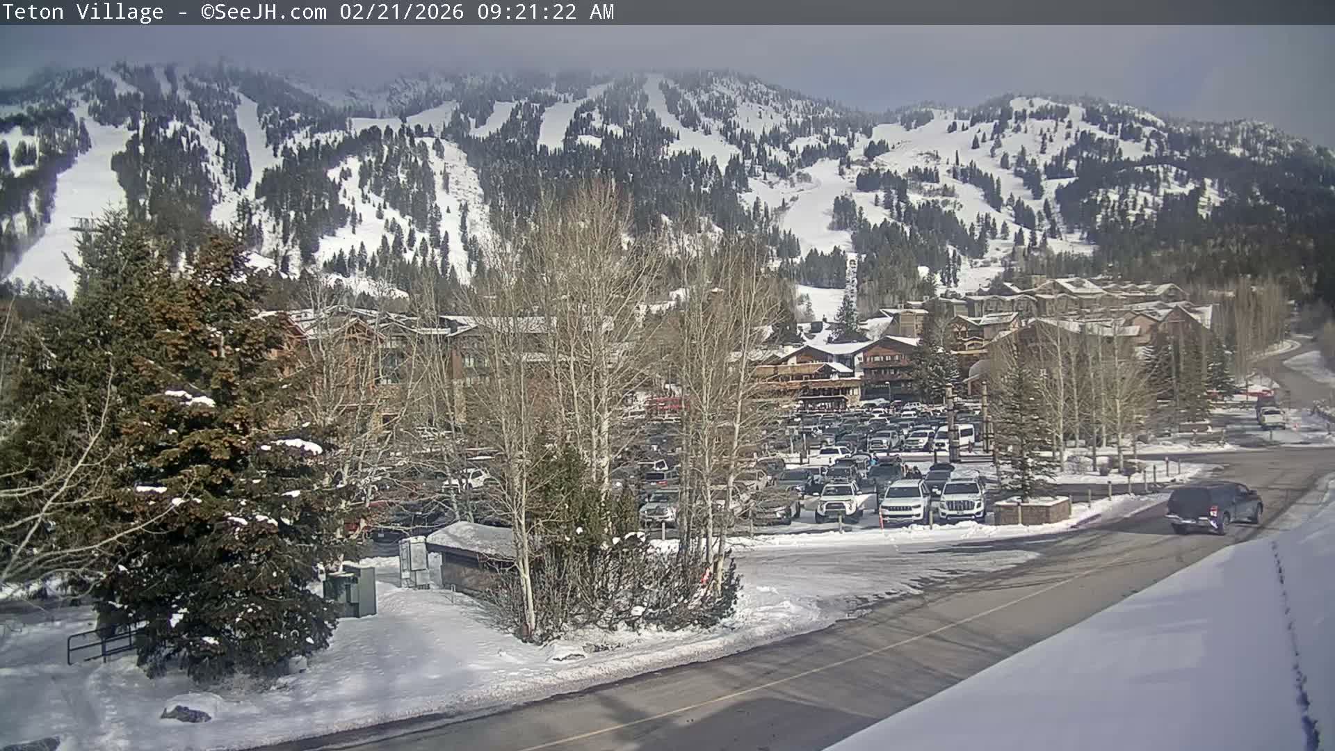 Teton Village & Grand Tetons Ski Slopes Live Cam - Teton Village , Teton, Wyoming, USA
