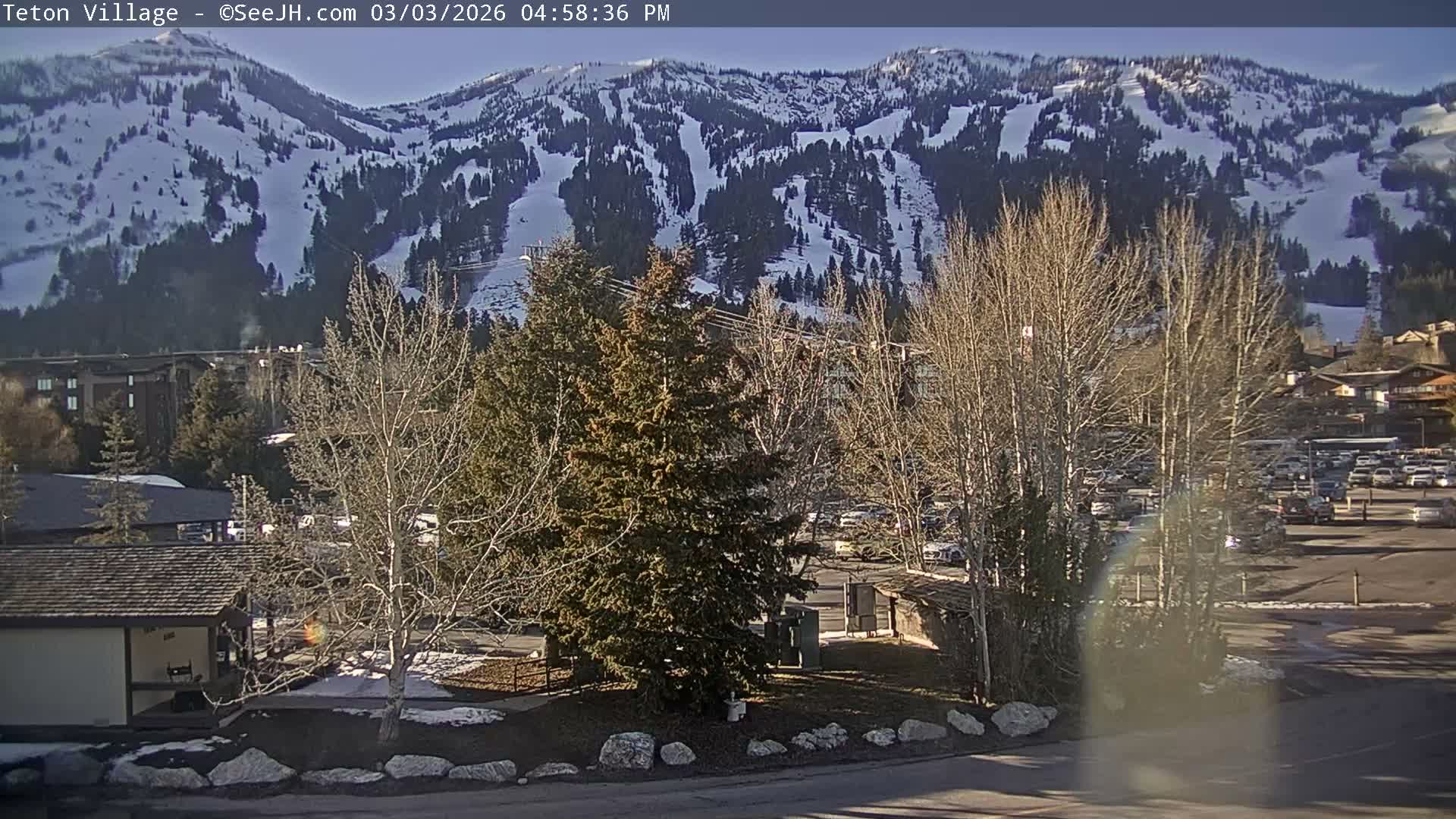 Teton Village & Grand Tetons Ski Slopes Live Cam - Teton Village , Teton, Wyoming, USA