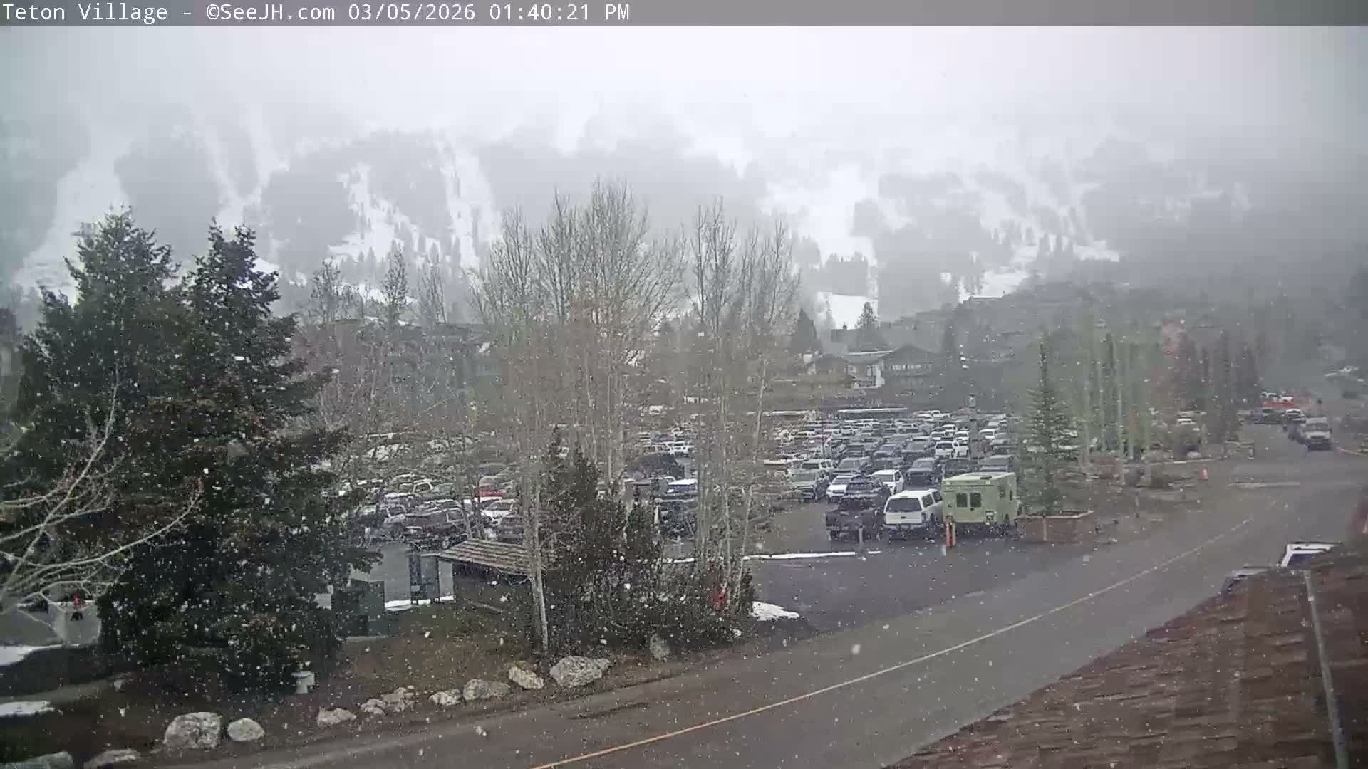 Teton Village & Grand Tetons Ski Slopes Live Cam - Teton Village , Teton, Wyoming, USA