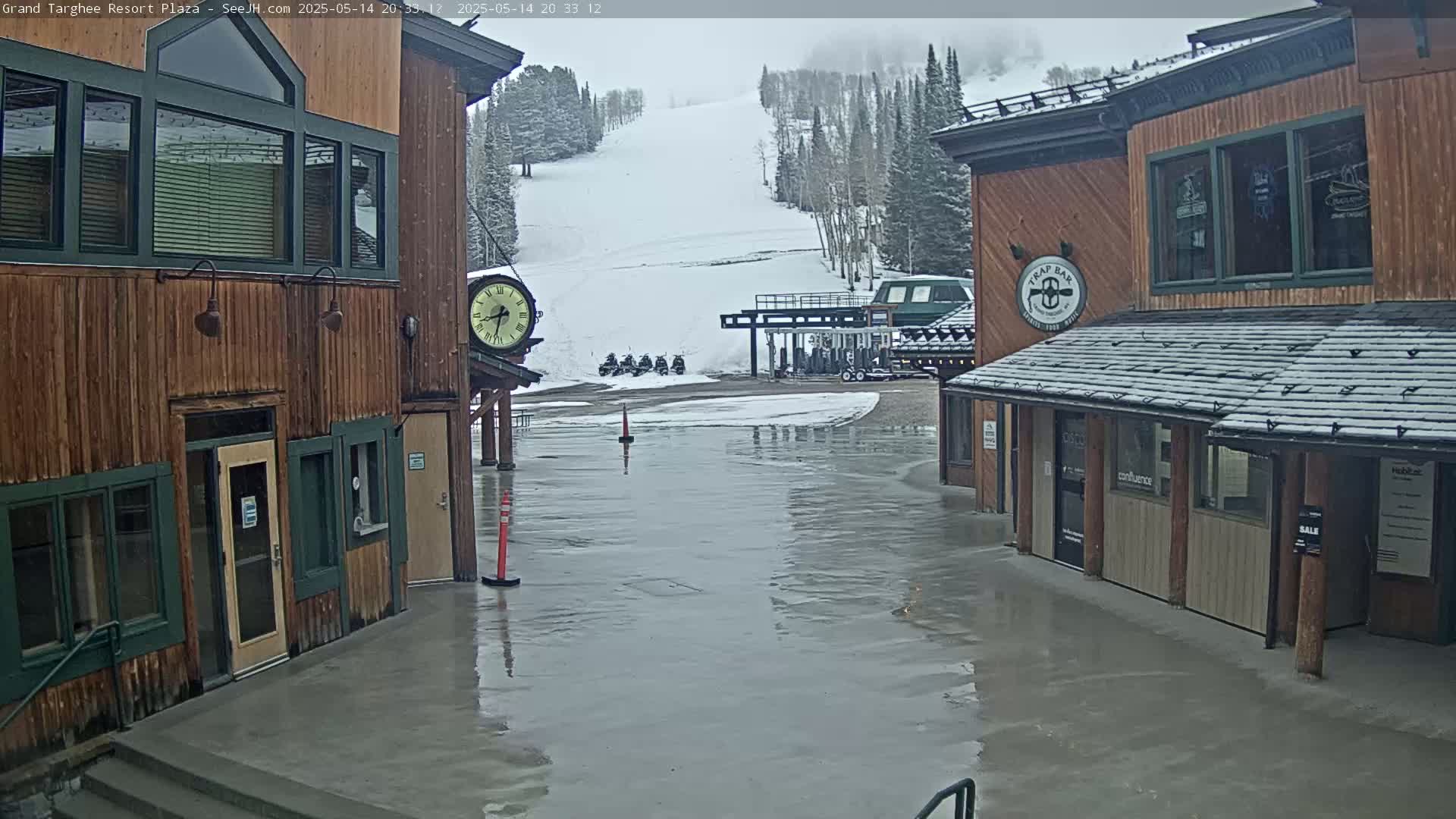 Alta, Freds Mountain Grand Targhee Resort Plaza Live Cam  -Alta, Teton, Wyoming, USA