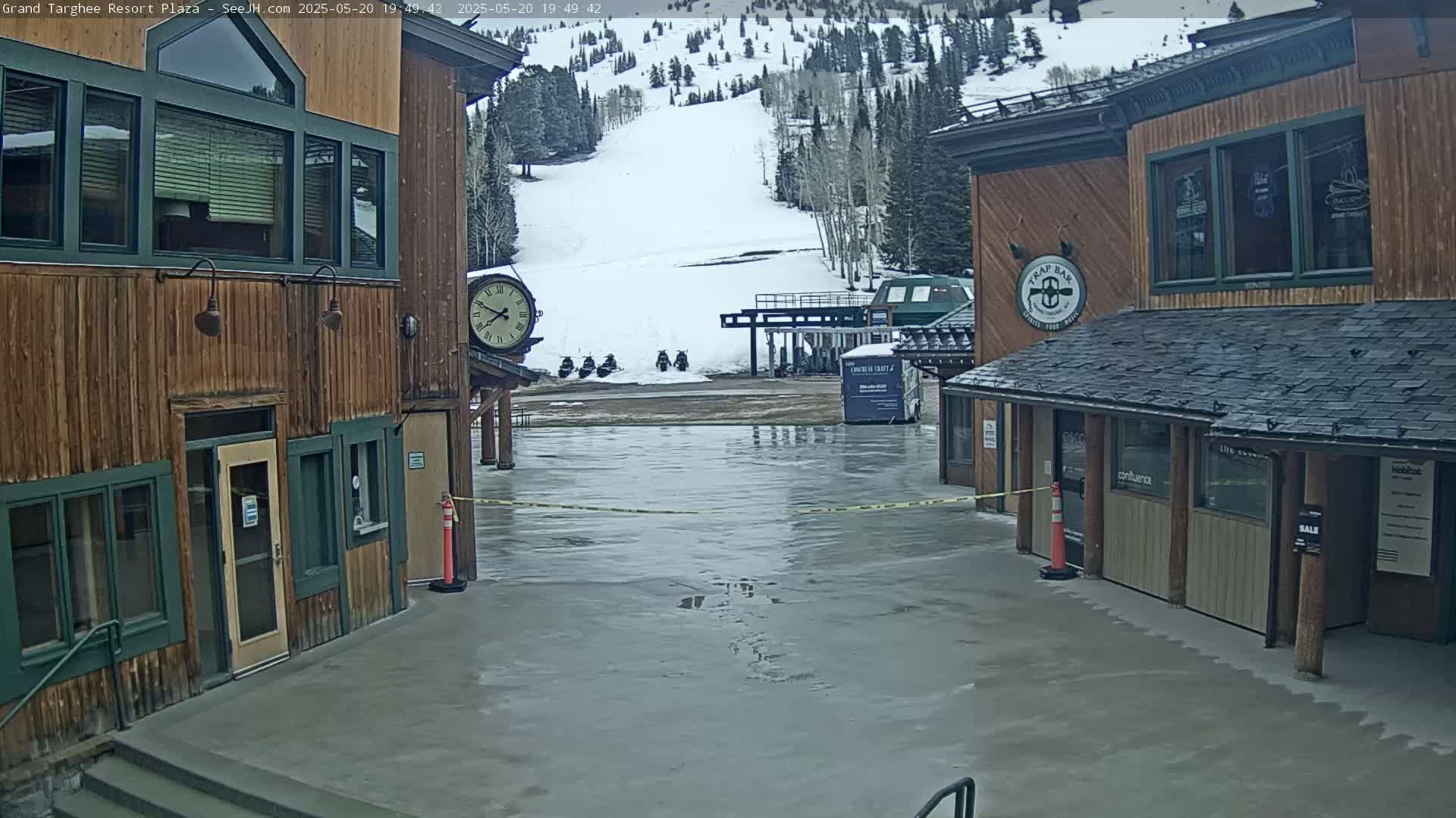 Alta, Freds Mountain Grand Targhee Resort Plaza Live Cam  -Alta, Teton, Wyoming, USA