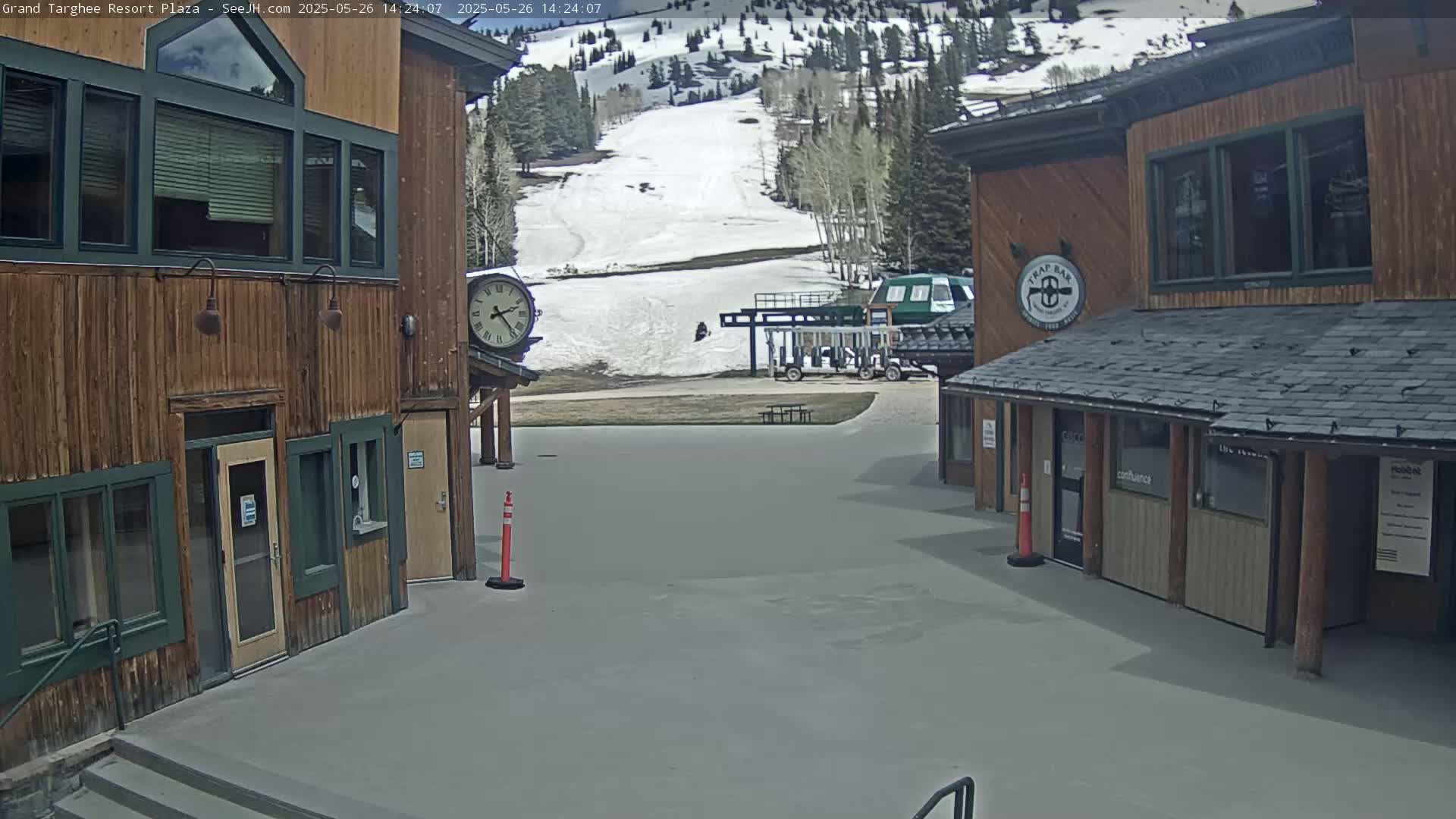 Alta, Freds Mountain Grand Targhee Resort Plaza Live Cam  -Alta, Teton, Wyoming, USA