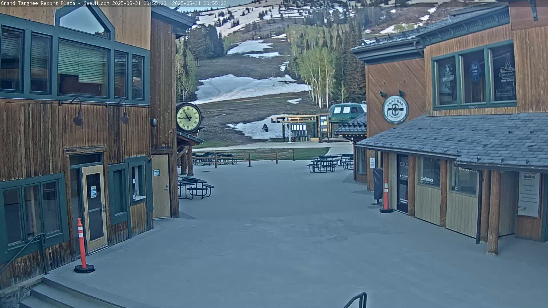 Alta, Freds Mountain Grand Targhee Resort Plaza Live Cam  -Alta, Teton, Wyoming, USA