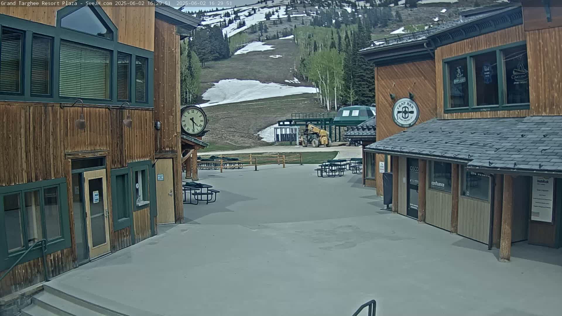 Alta, Freds Mountain Grand Targhee Resort Plaza Live Cam  -Alta, Teton, Wyoming, USA