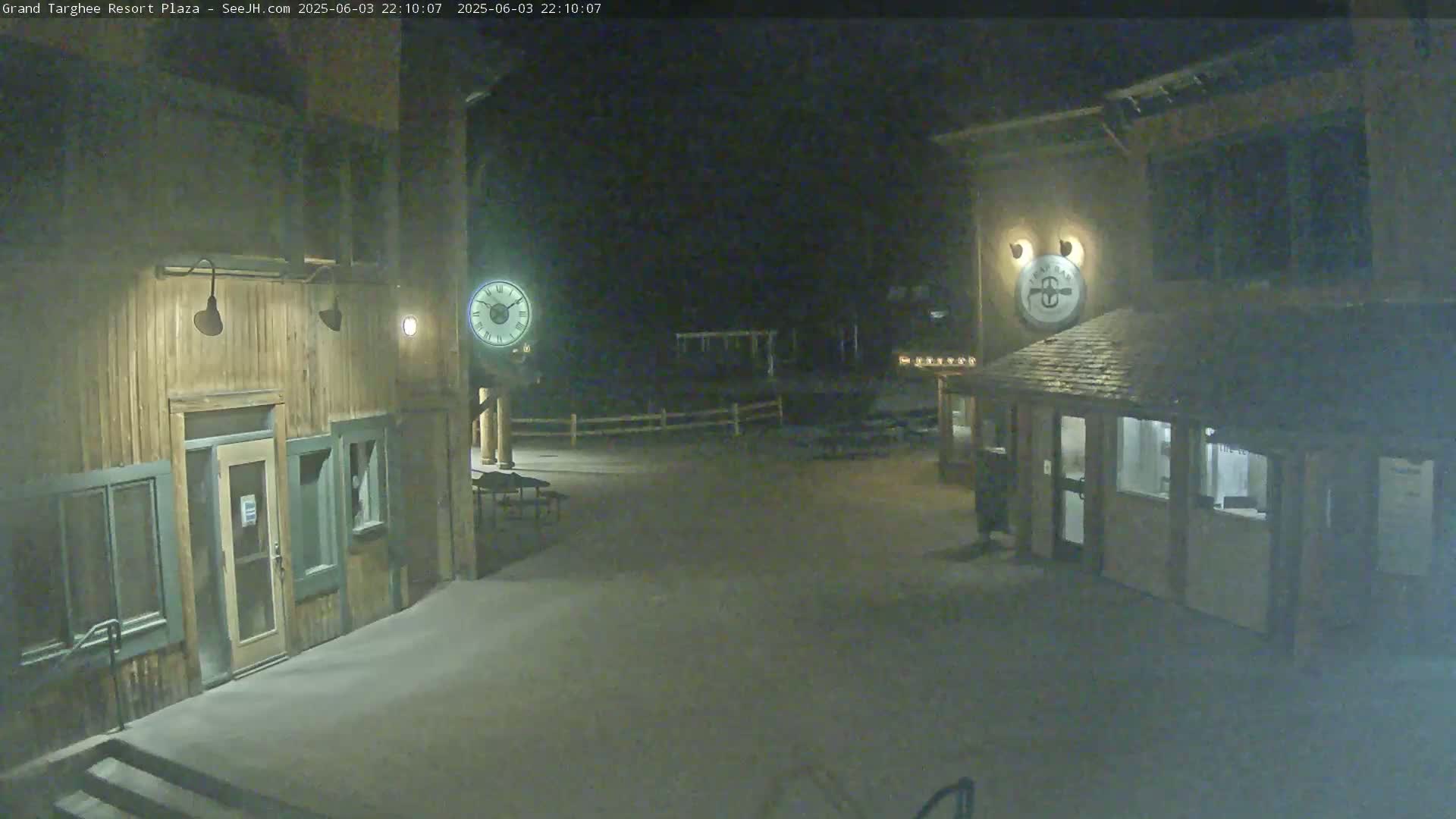 Alta, Freds Mountain Grand Targhee Resort Plaza Live Cam  -Alta, Teton, Wyoming, USA