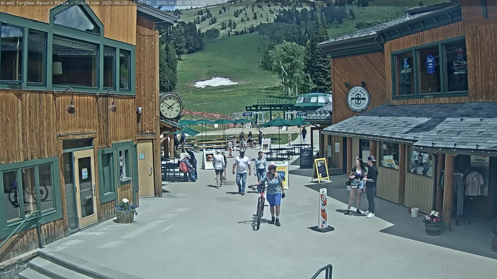 Alta, Freds Mountain Grand Targhee Resort Plaza Live Cam  -Alta, Teton, Wyoming, USA