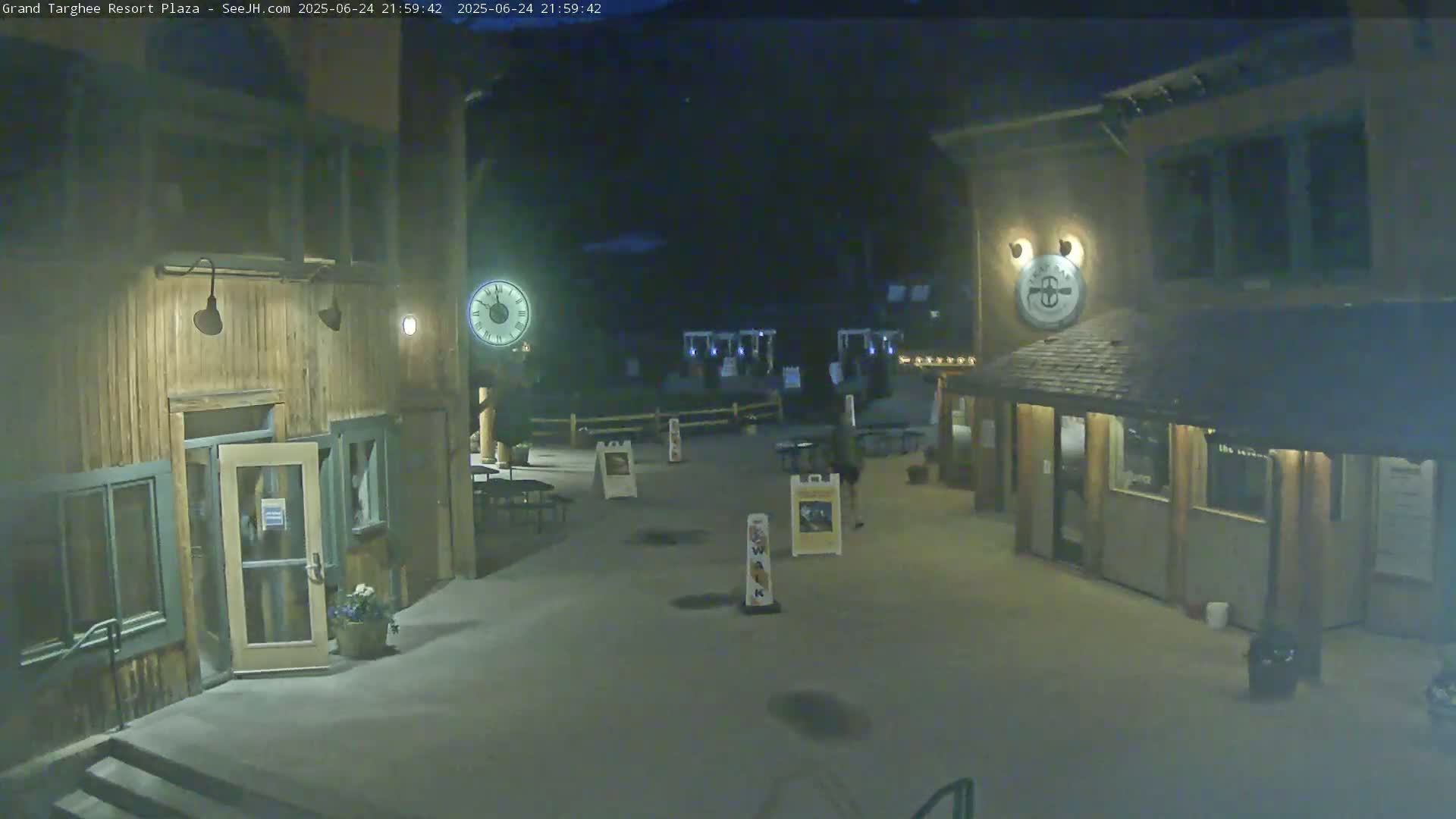 Alta, Freds Mountain Grand Targhee Resort Plaza Live Cam  -Alta, Teton, Wyoming, USA