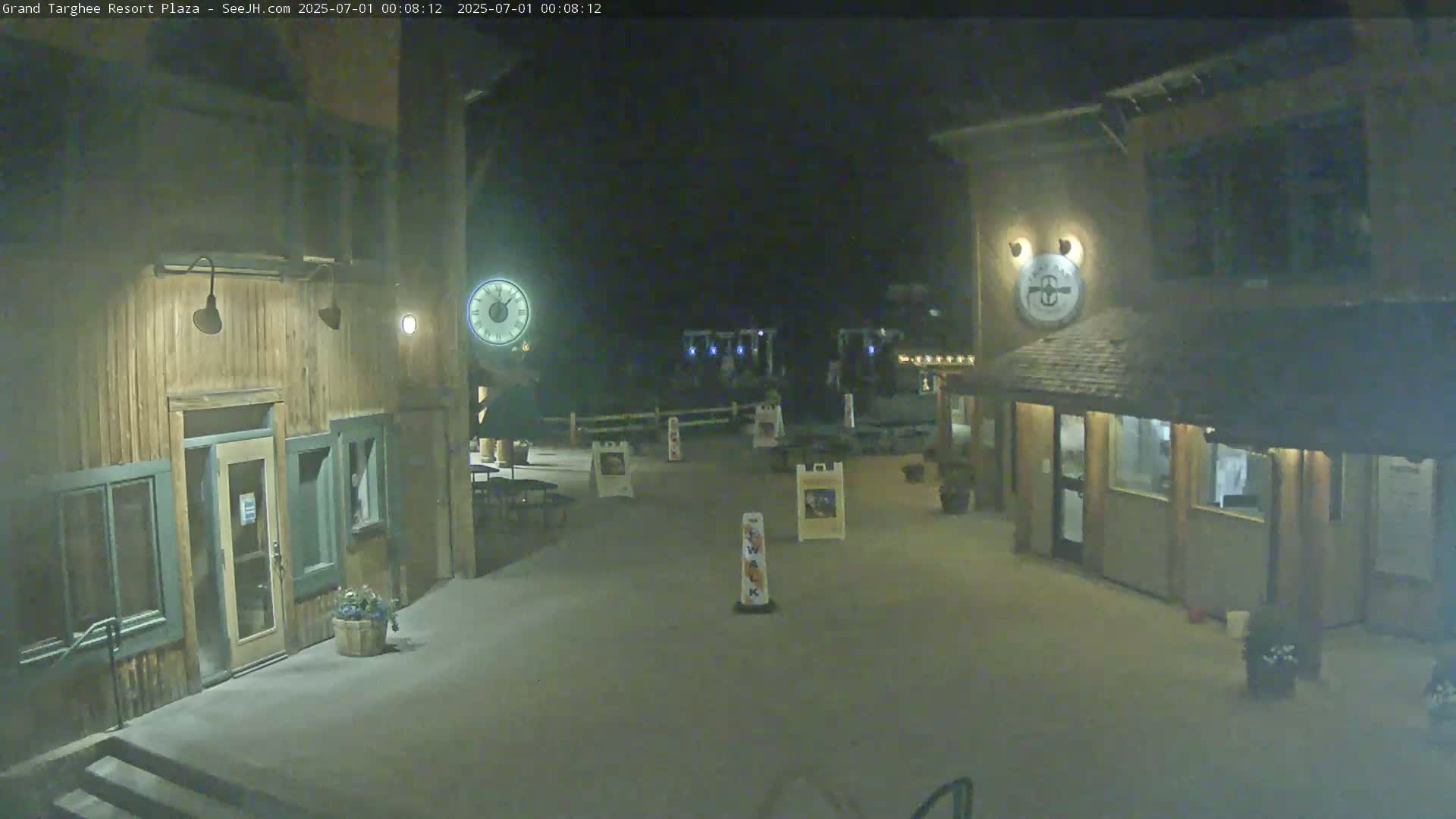 Alta, Freds Mountain Grand Targhee Resort Plaza Live Cam  -Alta, Teton, Wyoming, USA