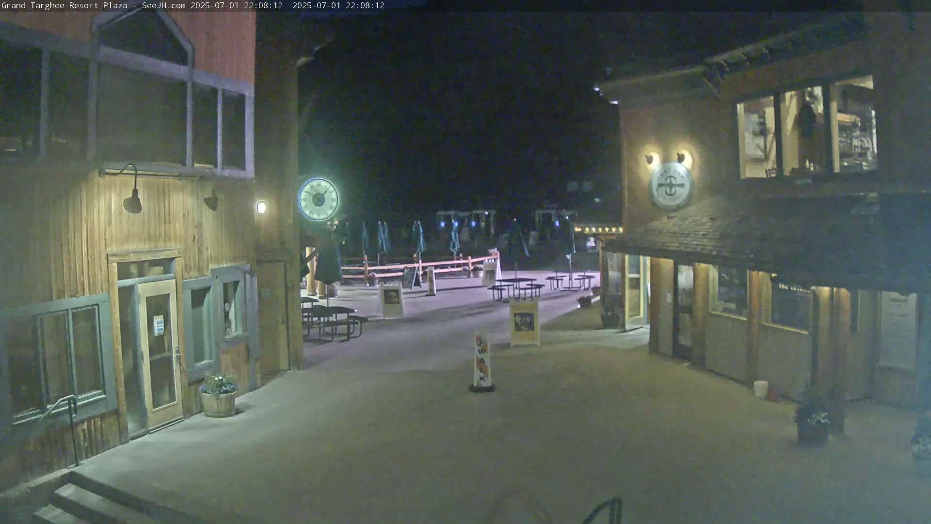 Alta, Freds Mountain Grand Targhee Resort Plaza Live Cam  -Alta, Teton, Wyoming, USA
