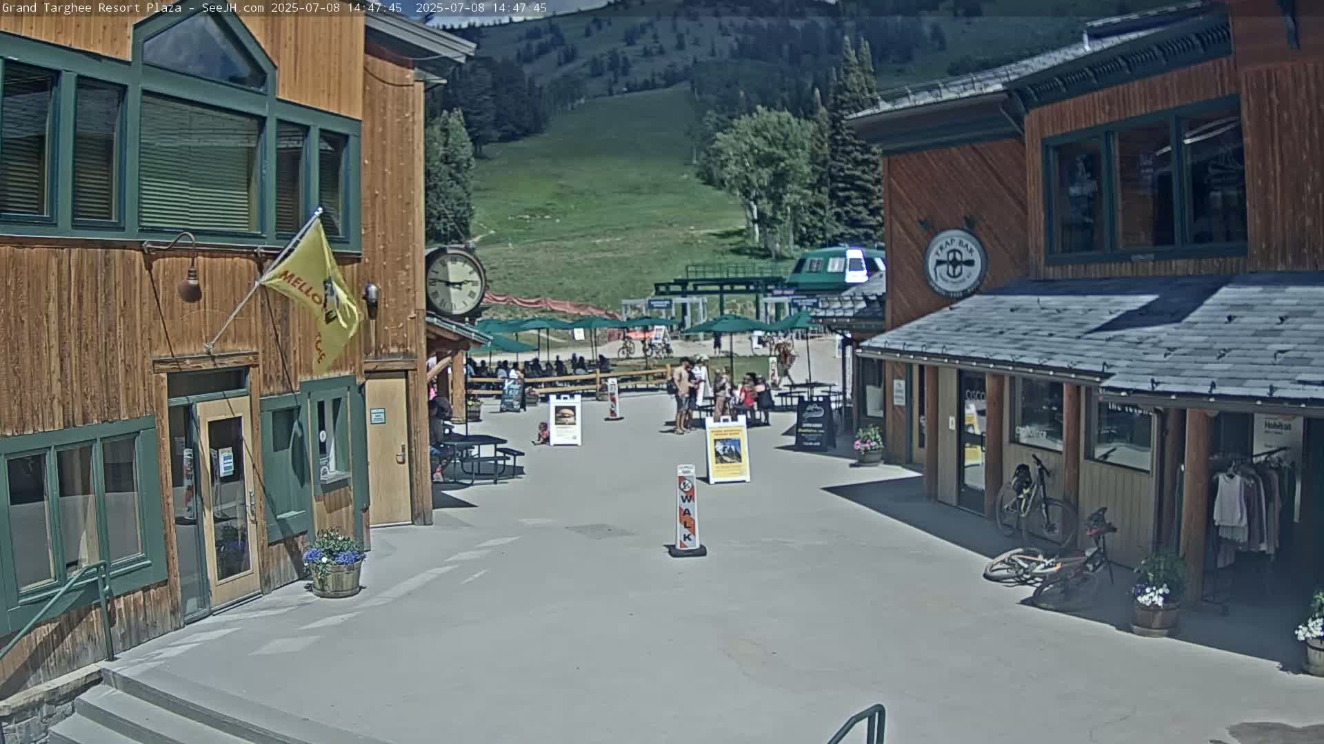 Alta, Freds Mountain Grand Targhee Resort Plaza Live Cam  -Alta, Teton, Wyoming, USA