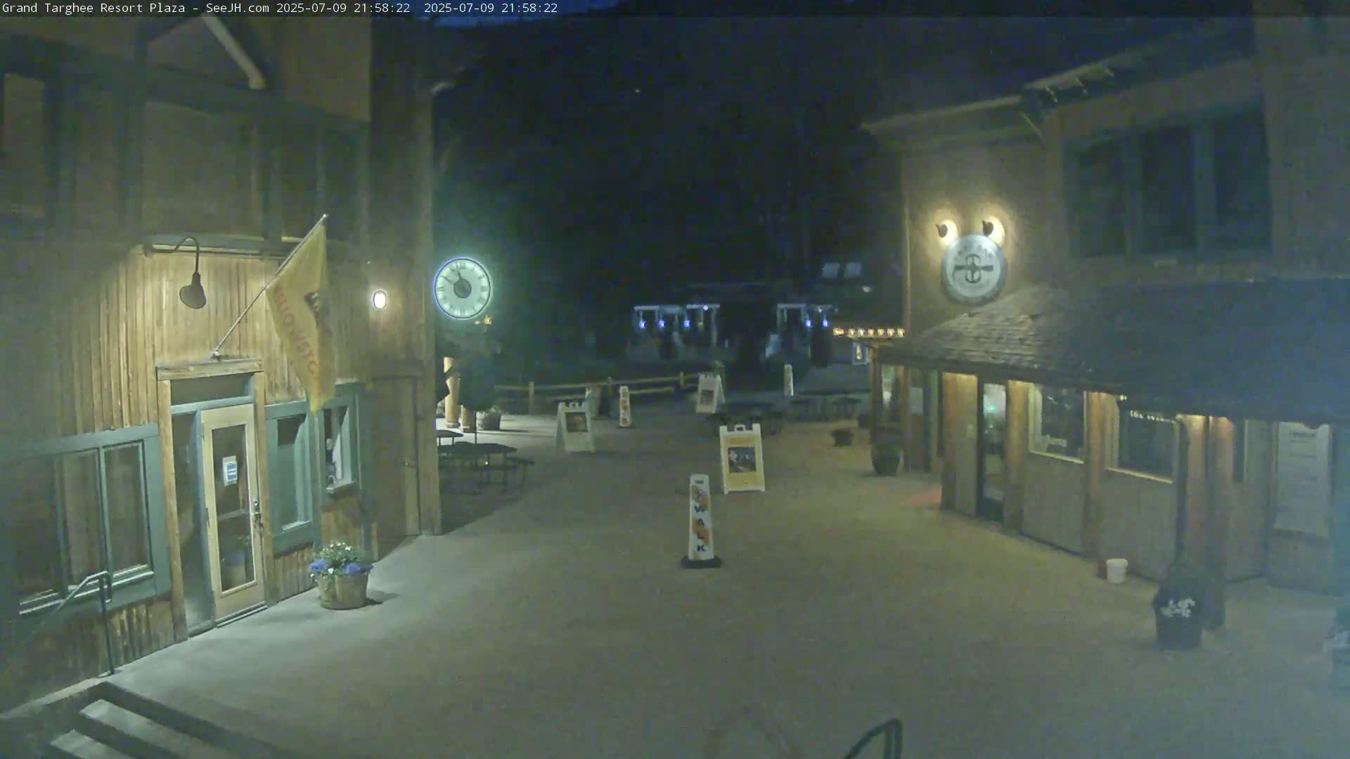 Alta, Freds Mountain Grand Targhee Resort Plaza Live Cam  -Alta, Teton, Wyoming, USA