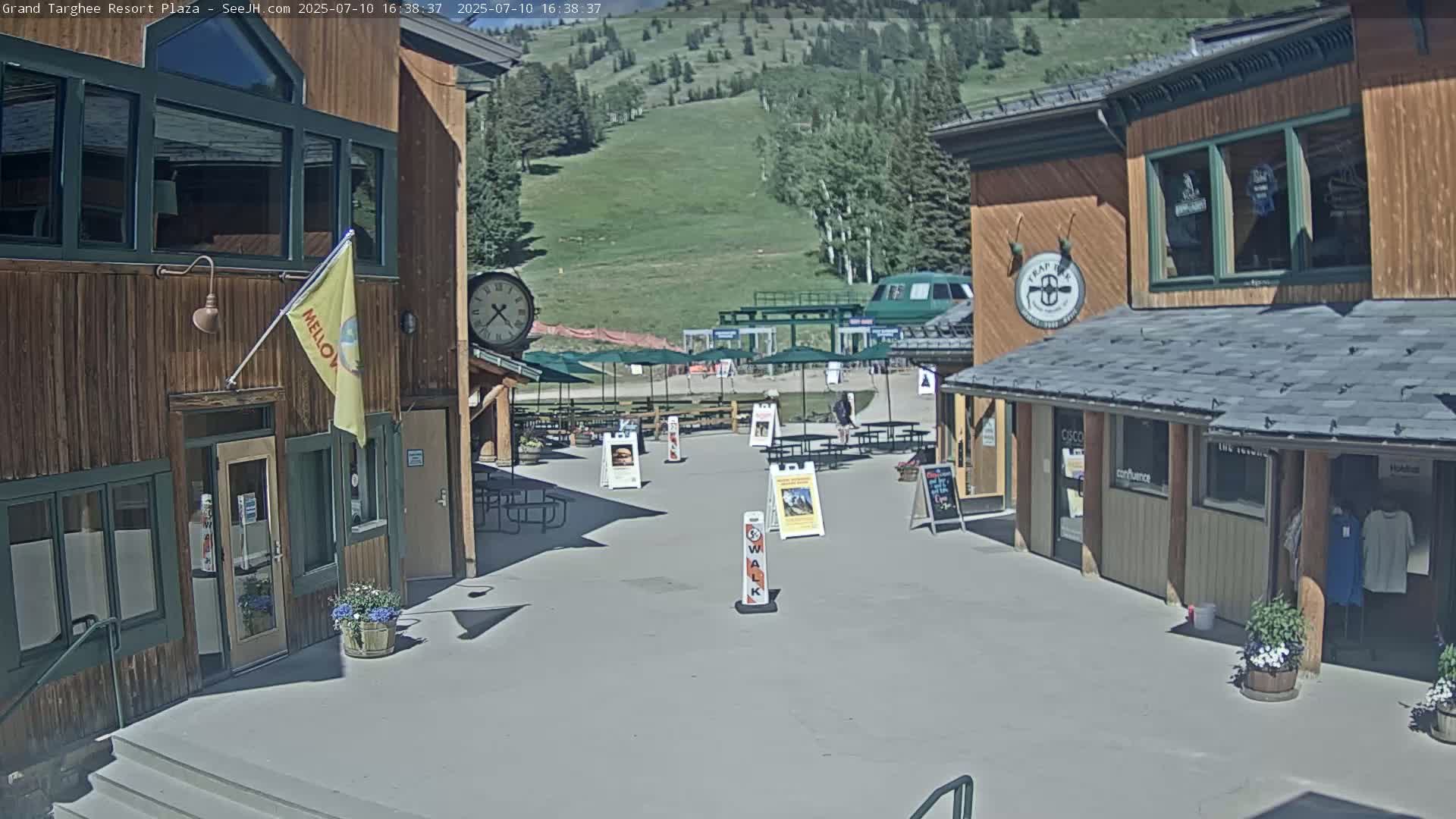 Alta, Freds Mountain Grand Targhee Resort Plaza Live Cam  -Alta, Teton, Wyoming, USA