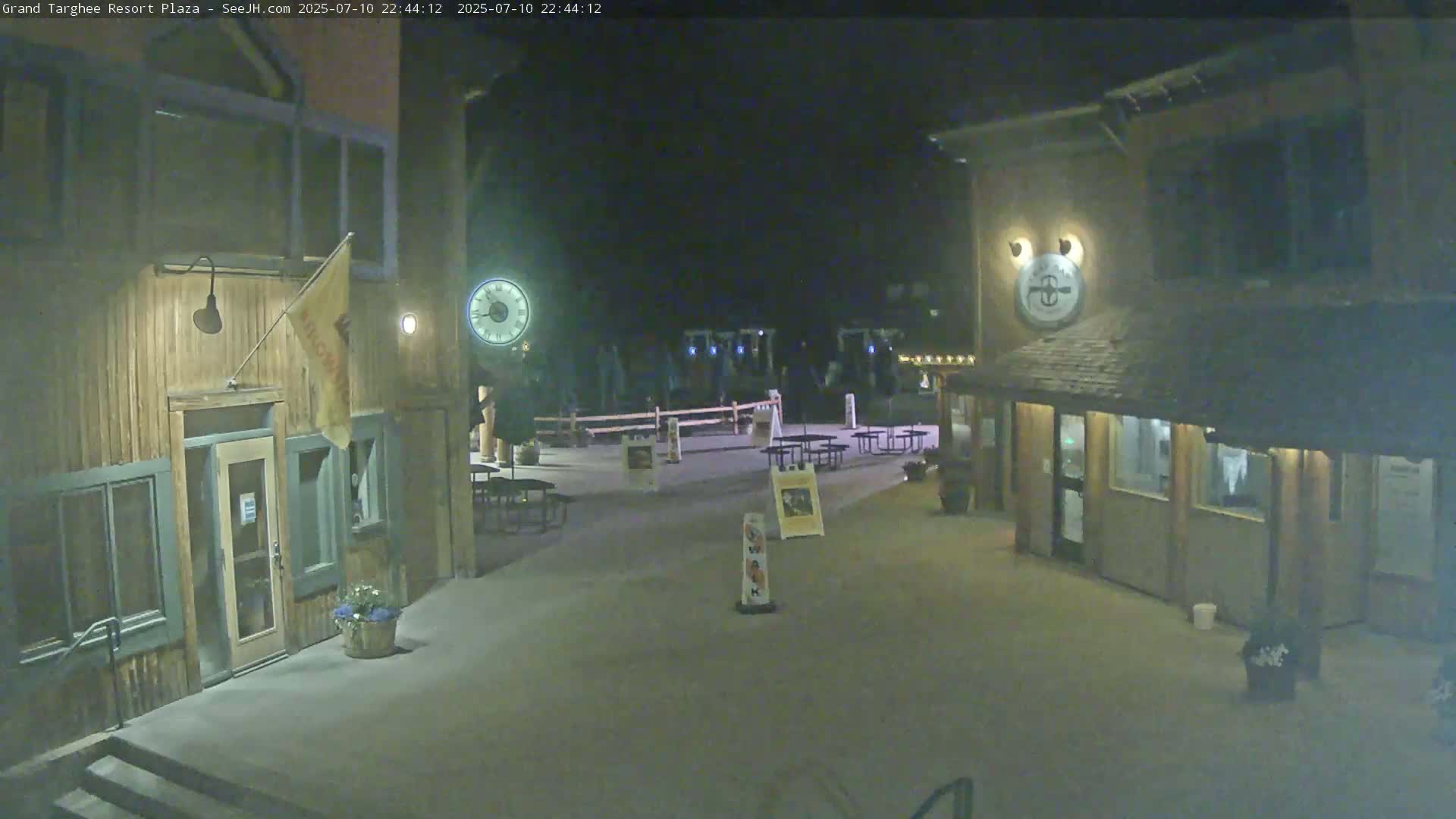 Alta, Freds Mountain Grand Targhee Resort Plaza Live Cam  -Alta, Teton, Wyoming, USA