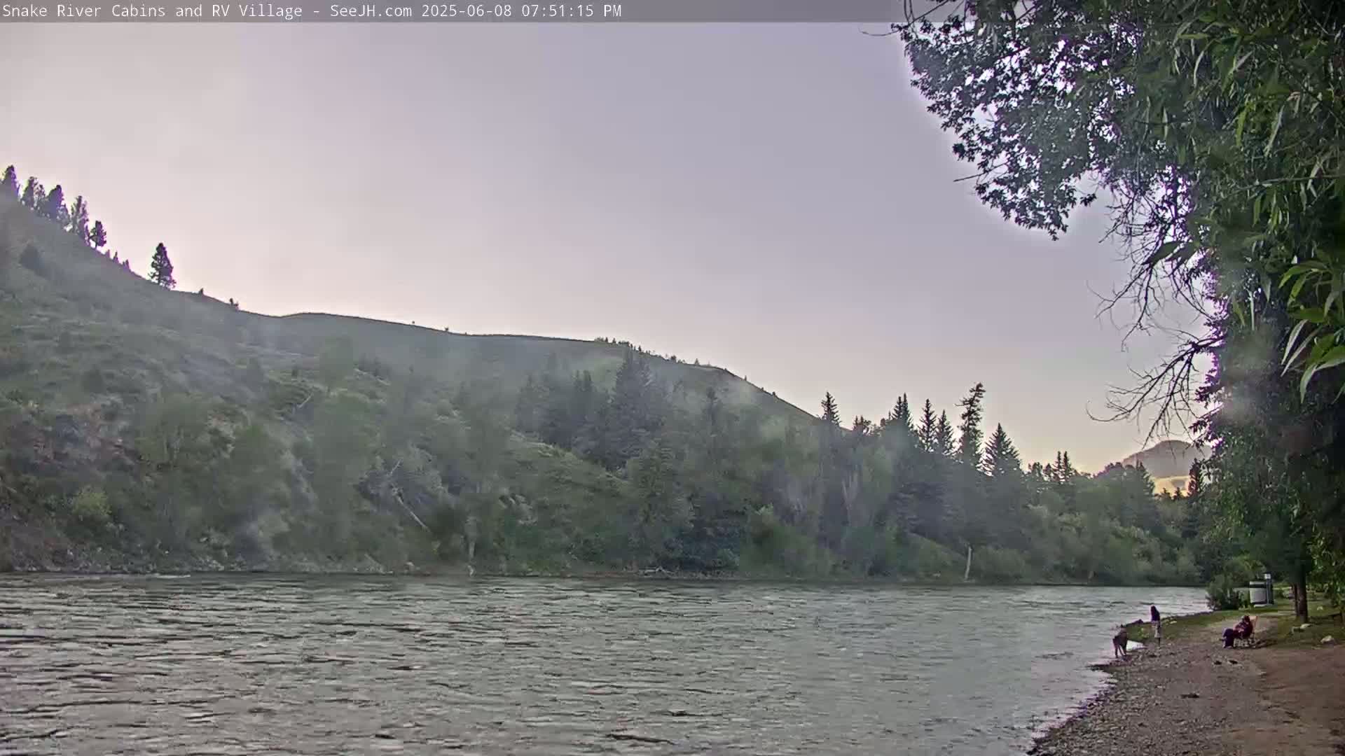 Hoback, Snake River Cabins and RV Village Live Cam - Hoback, Teton, Wyoming, USA