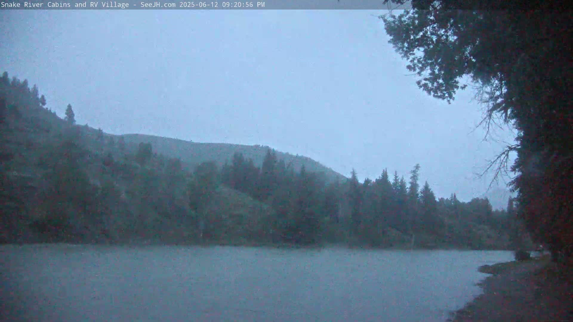 Hoback, Snake River Cabins and RV Village Live Cam - Hoback, Teton, Wyoming, USA