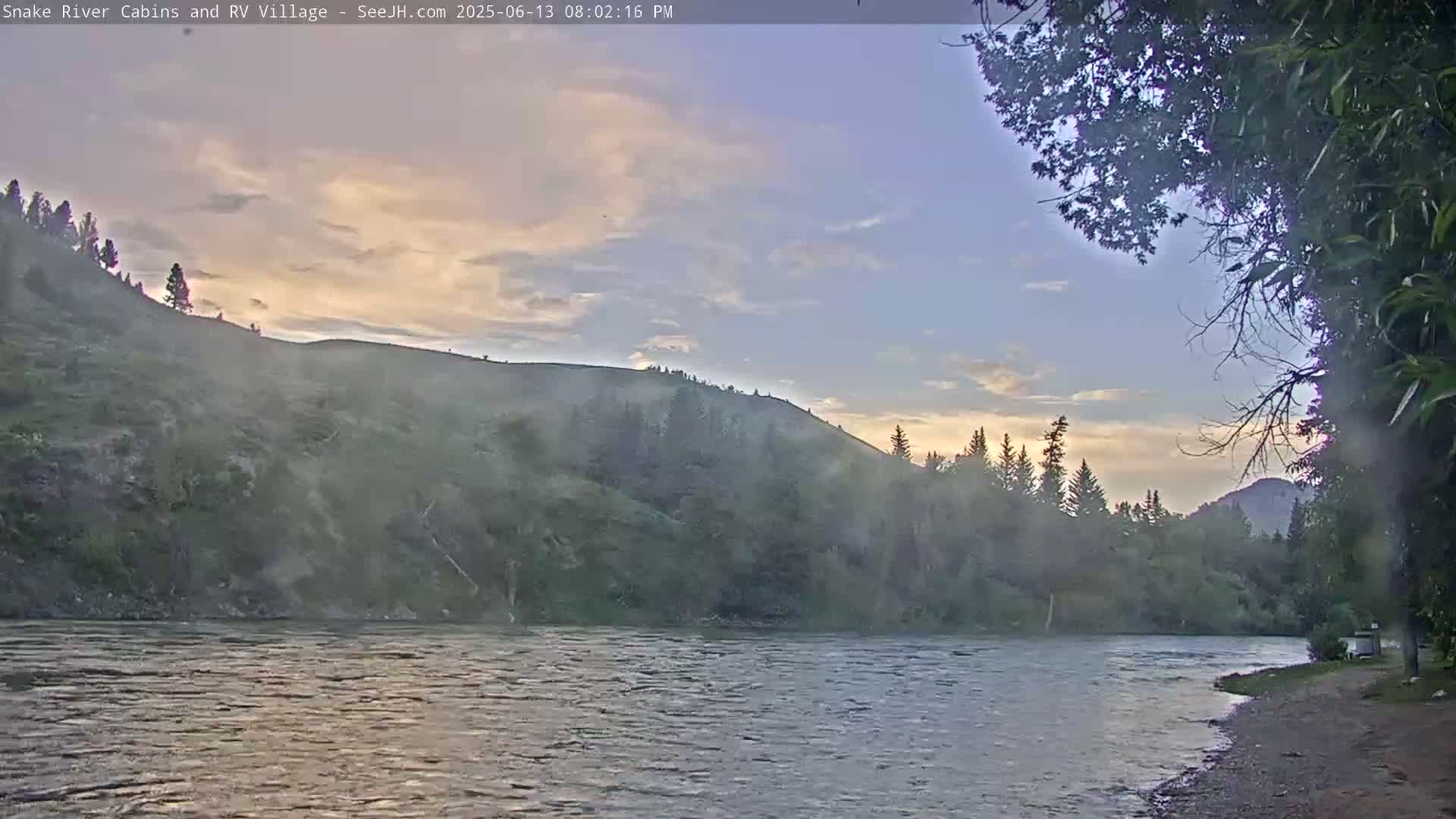 Hoback, Snake River Cabins and RV Village Live Cam - Hoback, Teton, Wyoming, USA