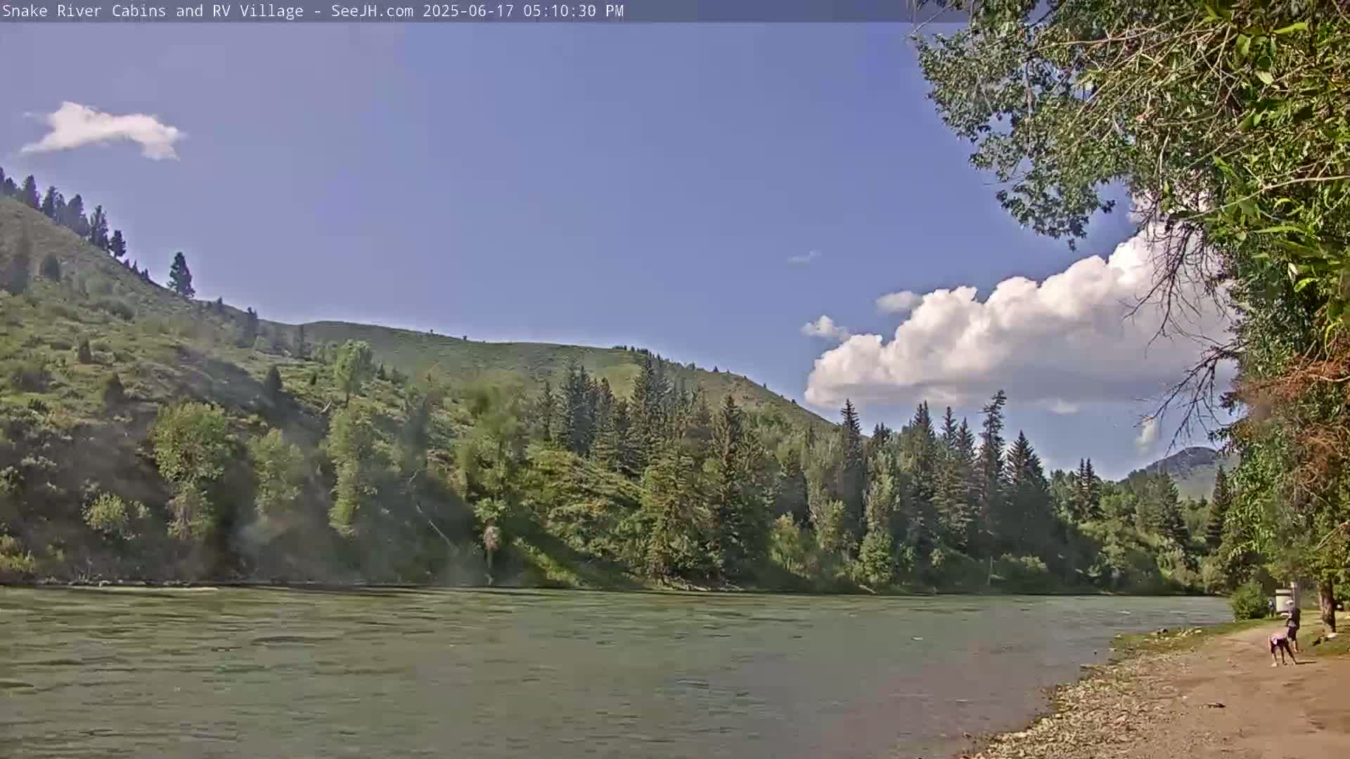 Hoback, Snake River Cabins and RV Village Live Cam - Hoback, Teton, Wyoming, USA