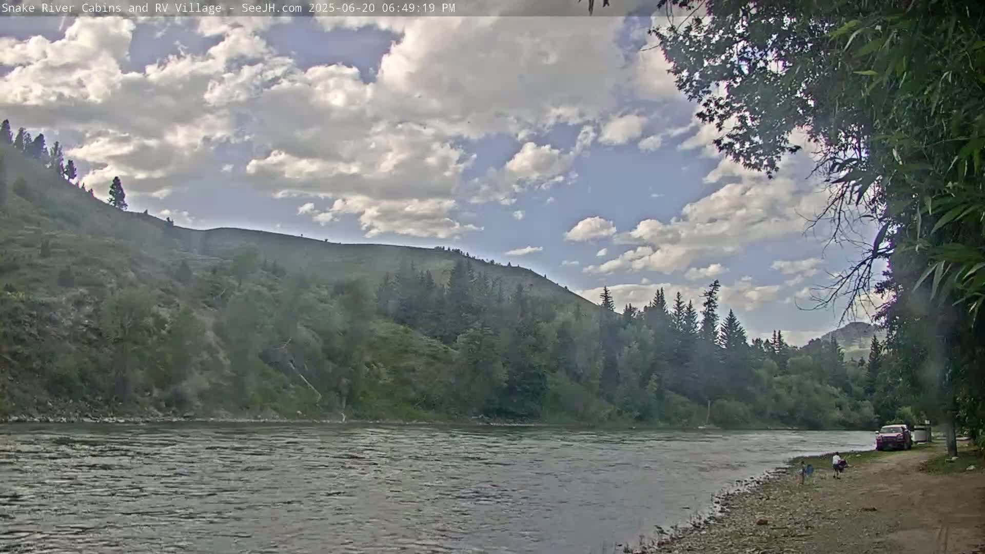 Hoback, Snake River Cabins and RV Village Live Cam - Hoback, Teton, Wyoming, USA