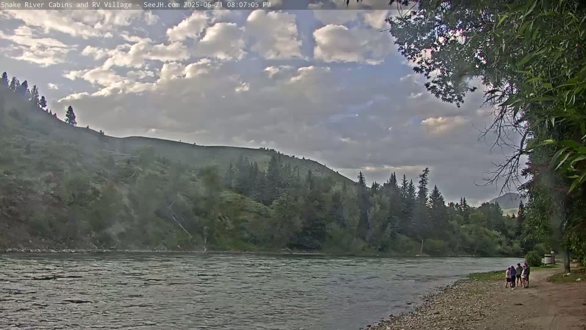 Hoback, Snake River Cabins and RV Village Live Cam - Hoback, Teton, Wyoming, USA