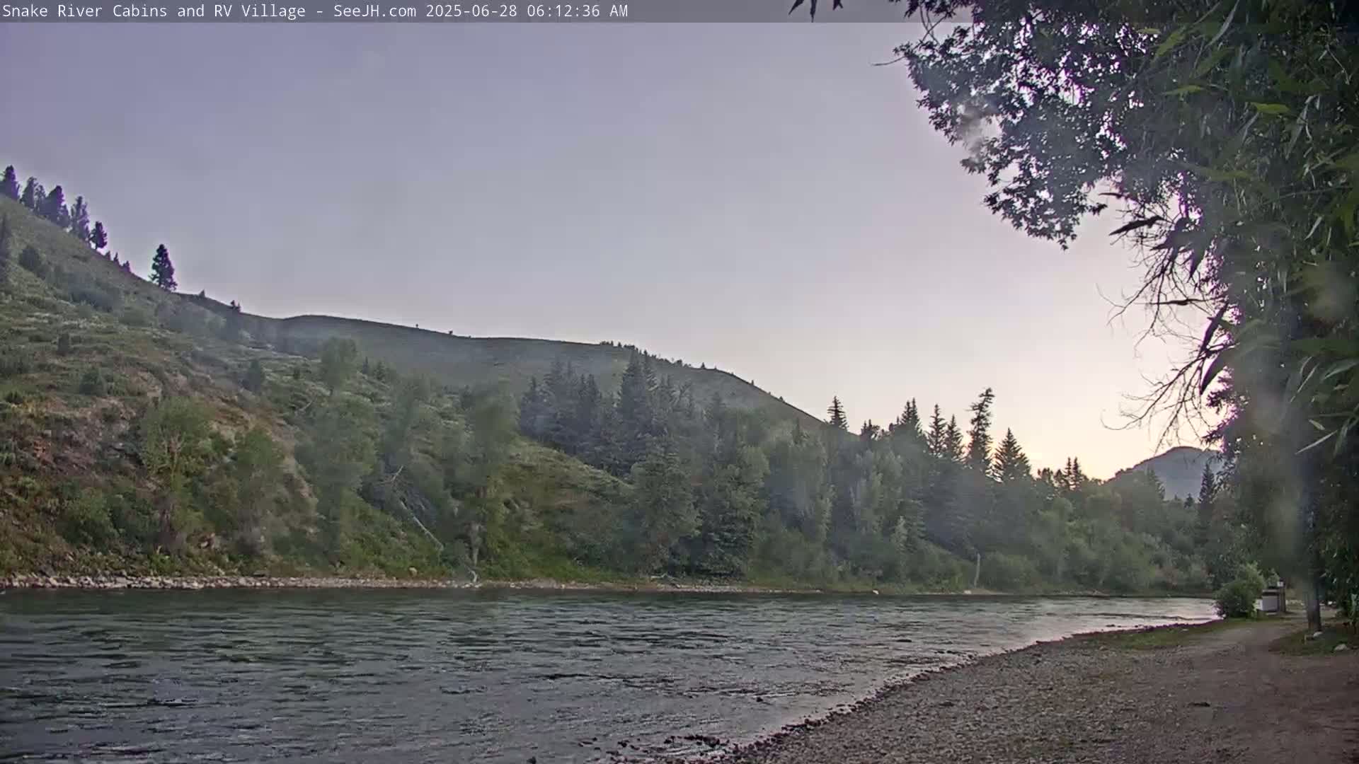 Hoback, Snake River Cabins and RV Village Live Cam - Hoback, Teton, Wyoming, USA