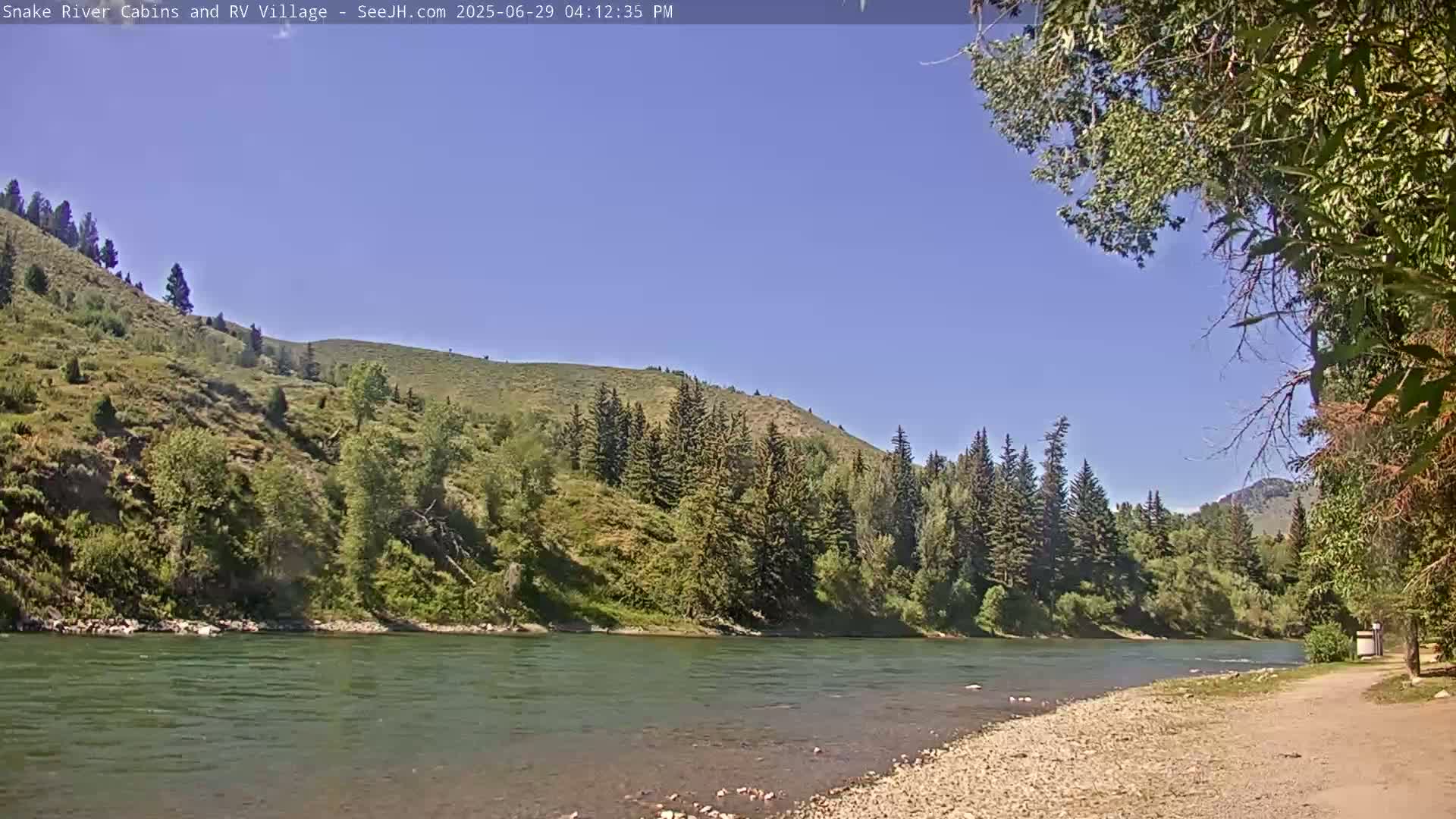Hoback, Snake River Cabins and RV Village Live Cam - Hoback, Teton, Wyoming, USA