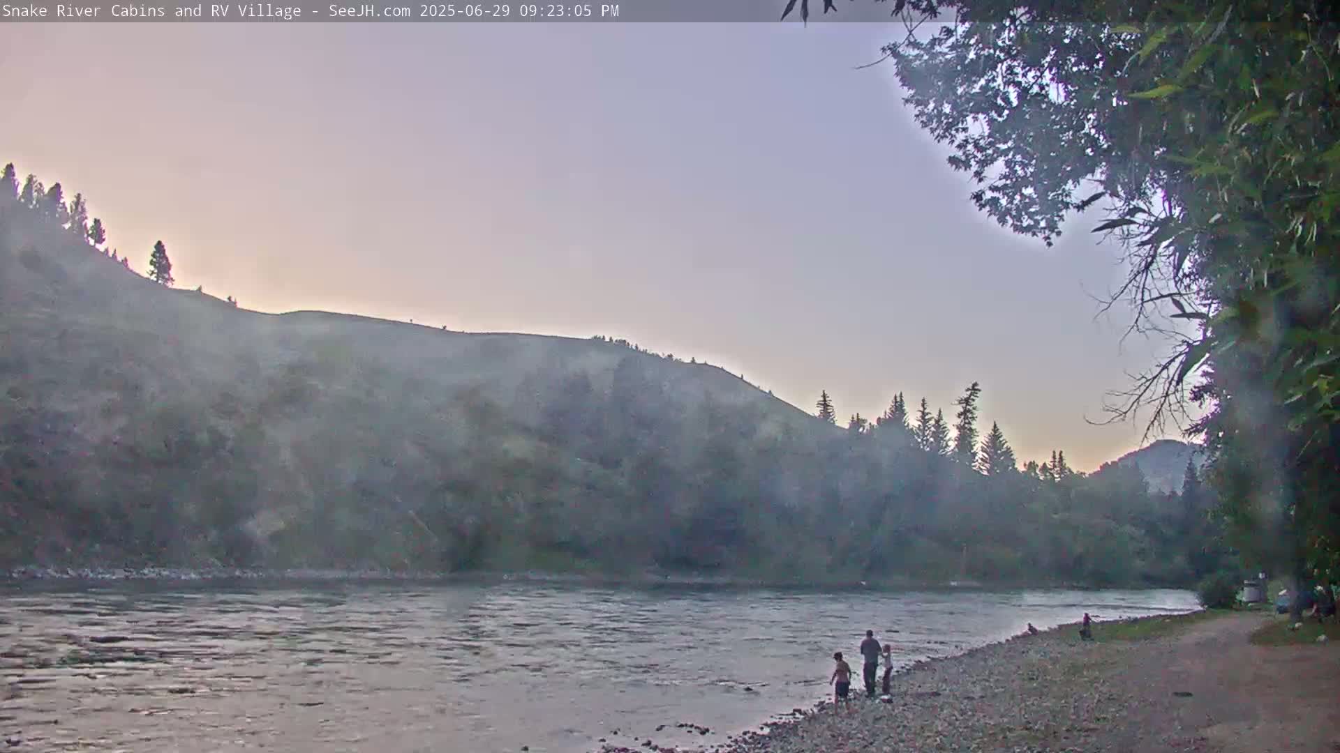 Hoback, Snake River Cabins and RV Village Live Cam - Hoback, Teton, Wyoming, USA