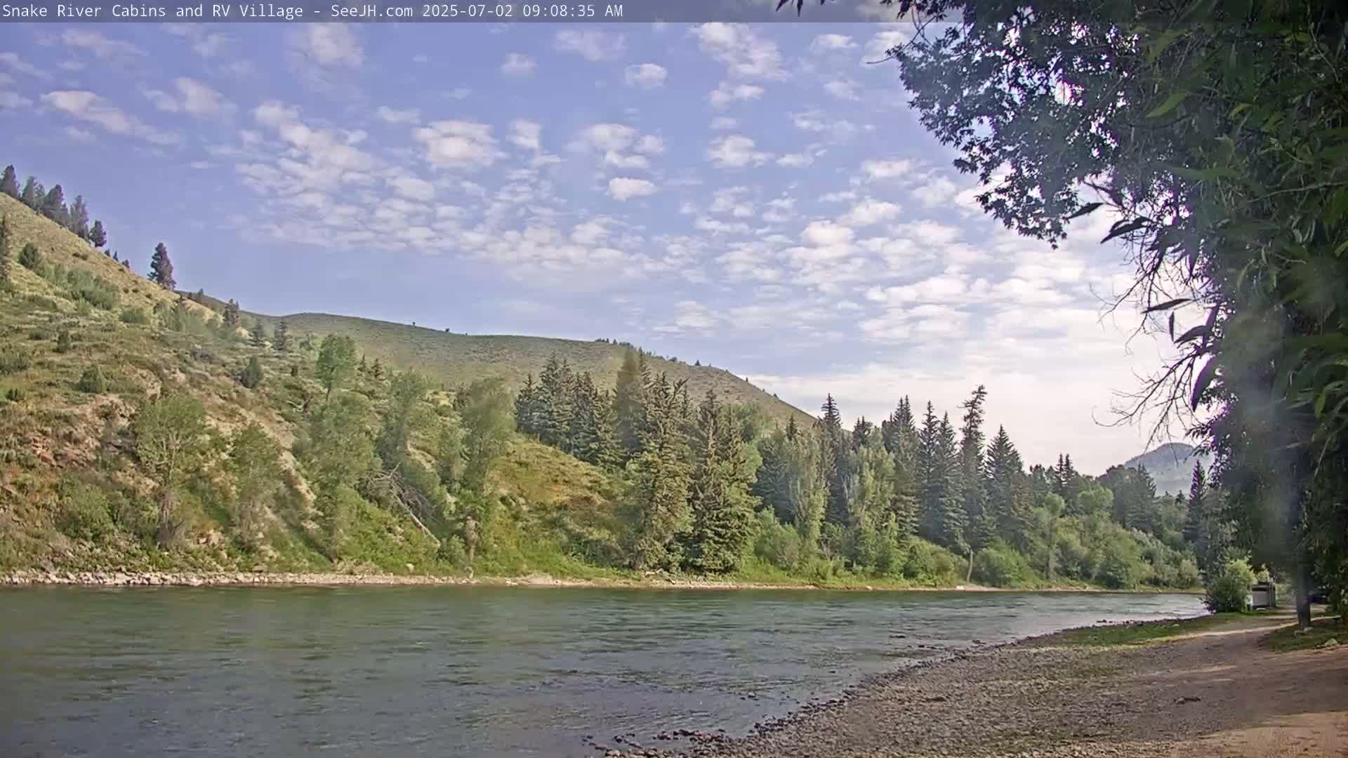 Hoback, Snake River Cabins and RV Village Live Cam - Hoback, Teton, Wyoming, USA