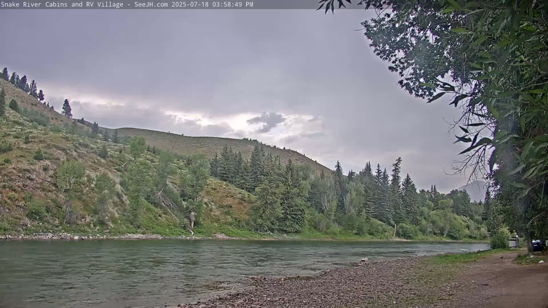 Hoback, Snake River Cabins and RV Village Live Cam - Hoback, Teton, Wyoming, USA