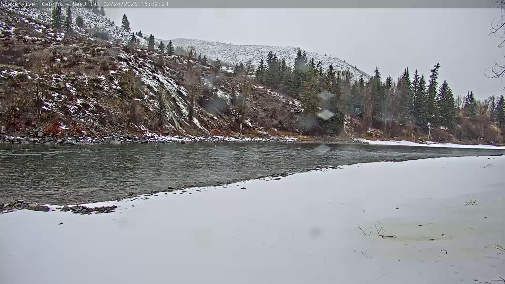 Hoback, Snake River Cabins and RV Village Live Cam - Hoback, Teton, Wyoming, USA