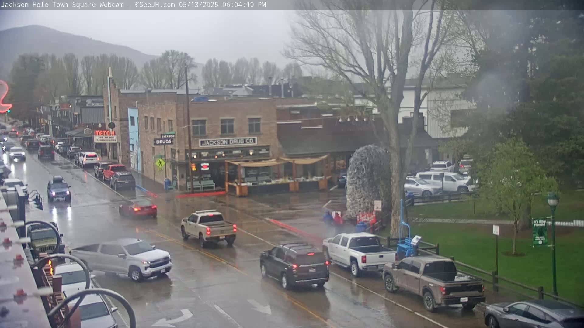 Jackson Hole, Jackson Town Center Square PTZ Live Cam - Jackson, Teton, Wyoming, USA