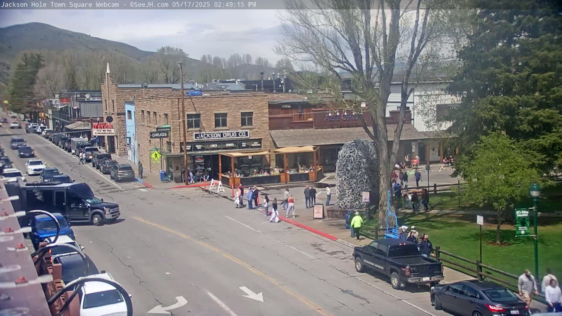 Jackson Hole, Jackson Town Center Square PTZ Live Cam - Jackson, Teton, Wyoming, USA