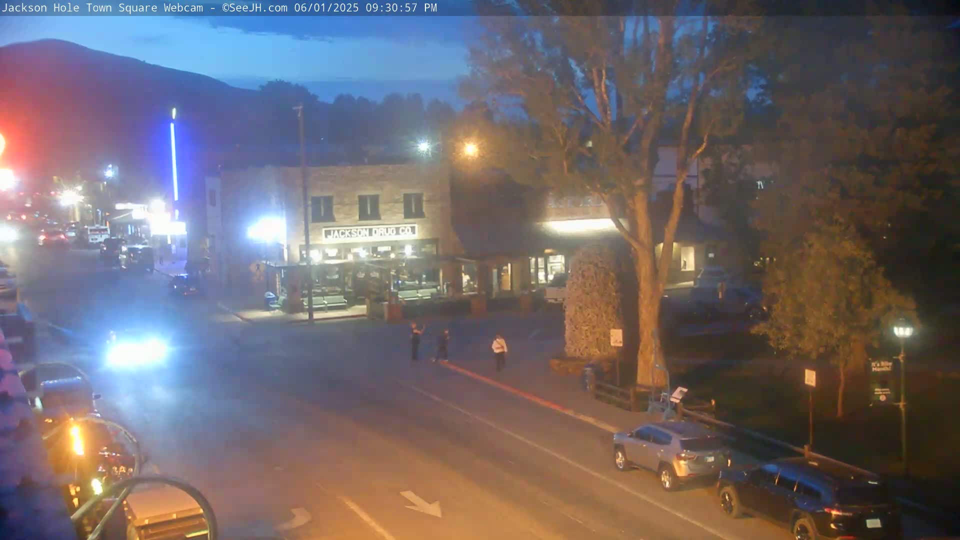 Jackson Hole, Jackson Town Center Square PTZ Live Cam - Jackson, Teton, Wyoming, USA