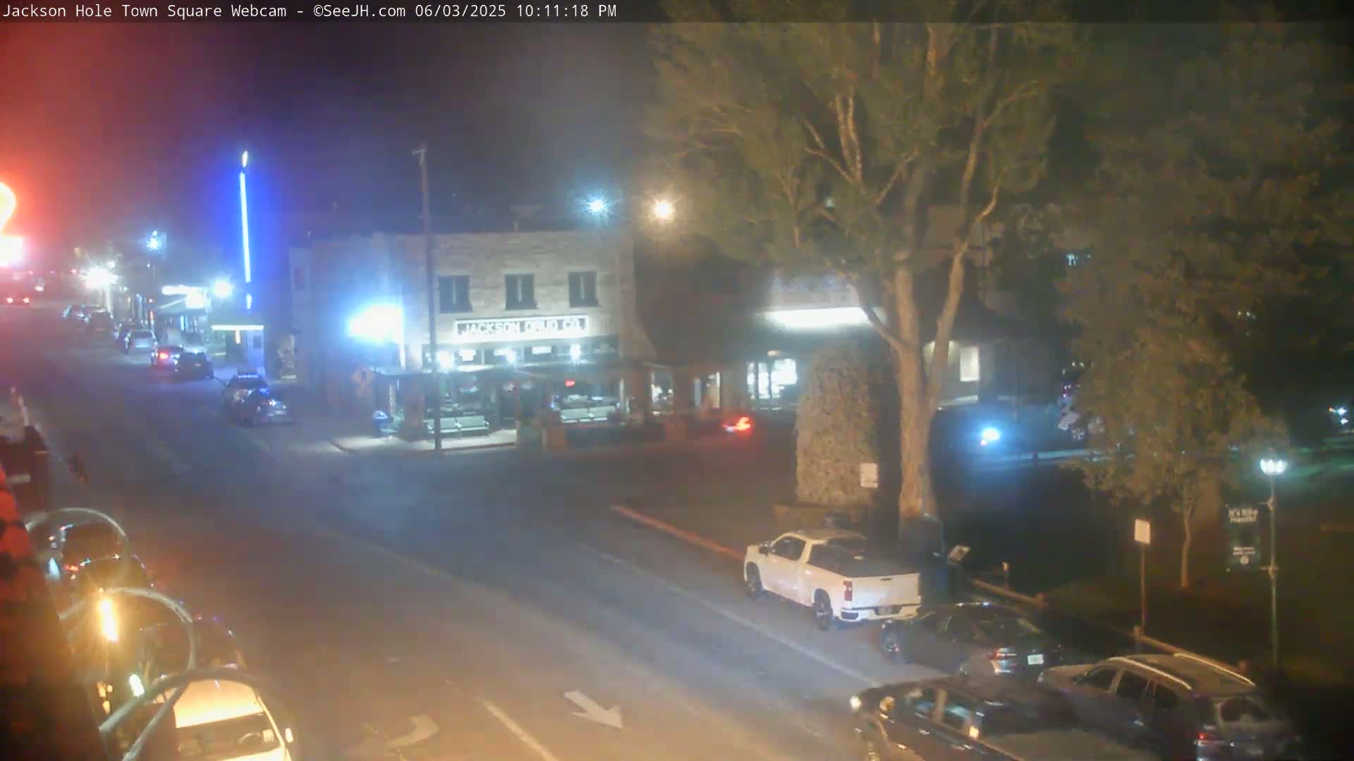 Jackson Hole, Jackson Town Center Square PTZ Live Cam - Jackson, Teton, Wyoming, USA