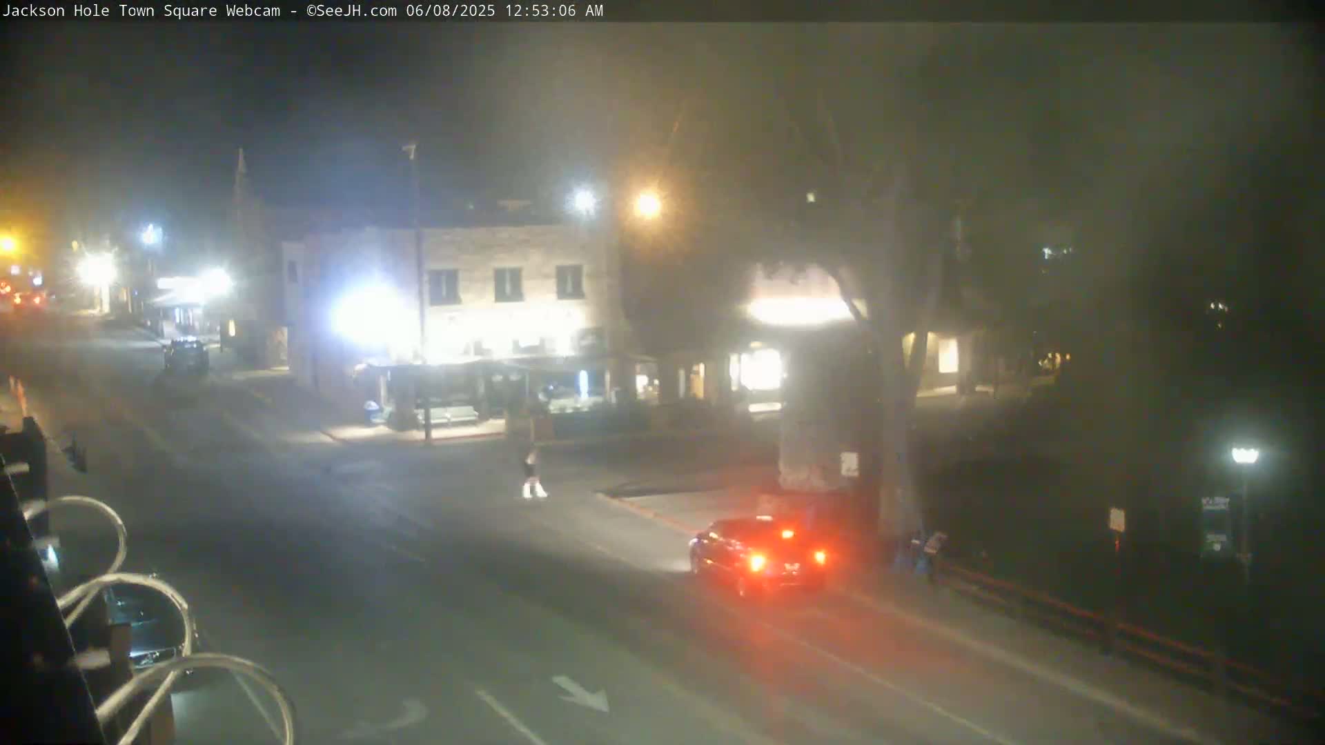 Jackson Hole, Jackson Town Center Square PTZ Live Cam - Jackson, Teton, Wyoming, USA