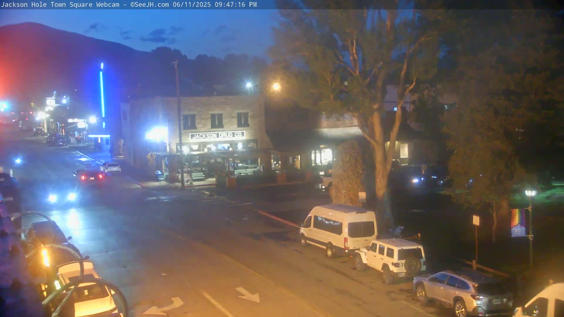 Jackson Hole, Jackson Town Center Square PTZ Live Cam - Jackson, Teton, Wyoming, USA