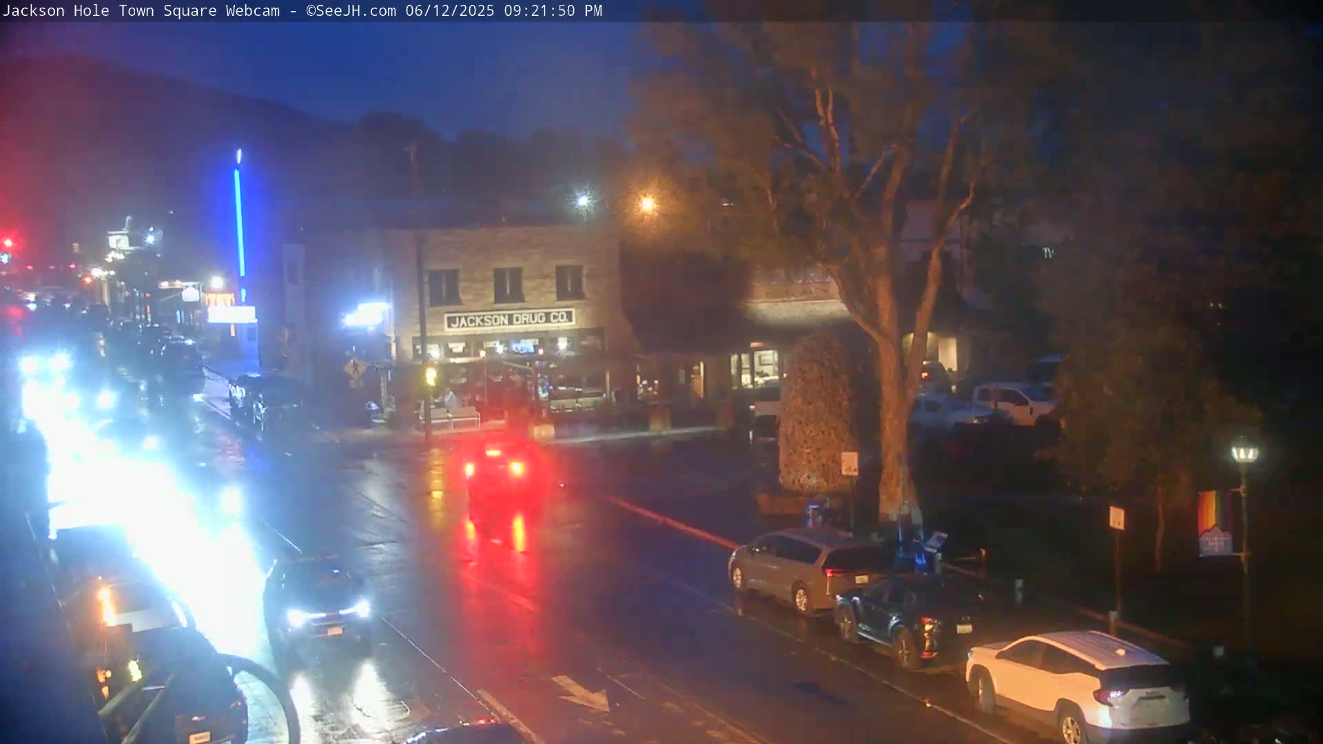 Jackson Hole, Jackson Town Center Square PTZ Live Cam - Jackson, Teton, Wyoming, USA
