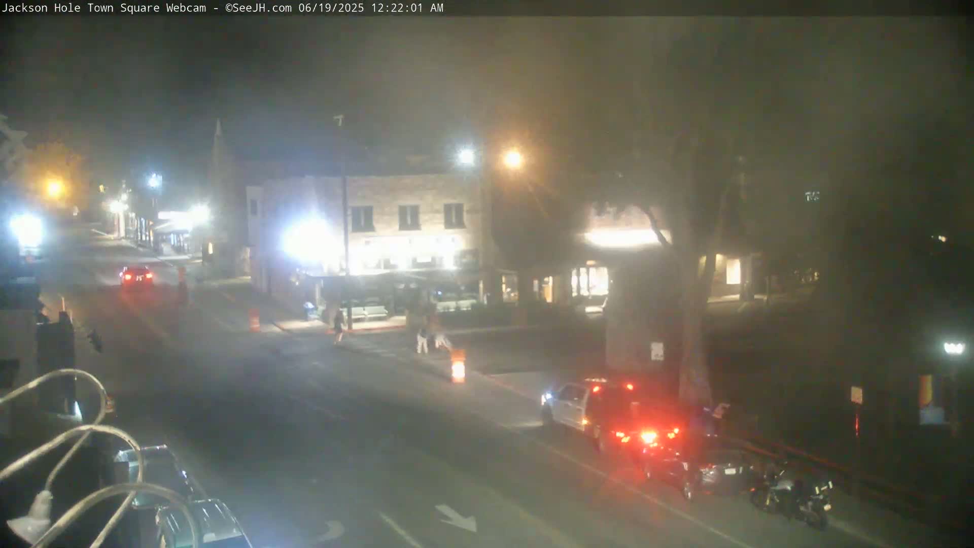Jackson Hole, Jackson Town Center Square PTZ Live Cam - Jackson, Teton, Wyoming, USA