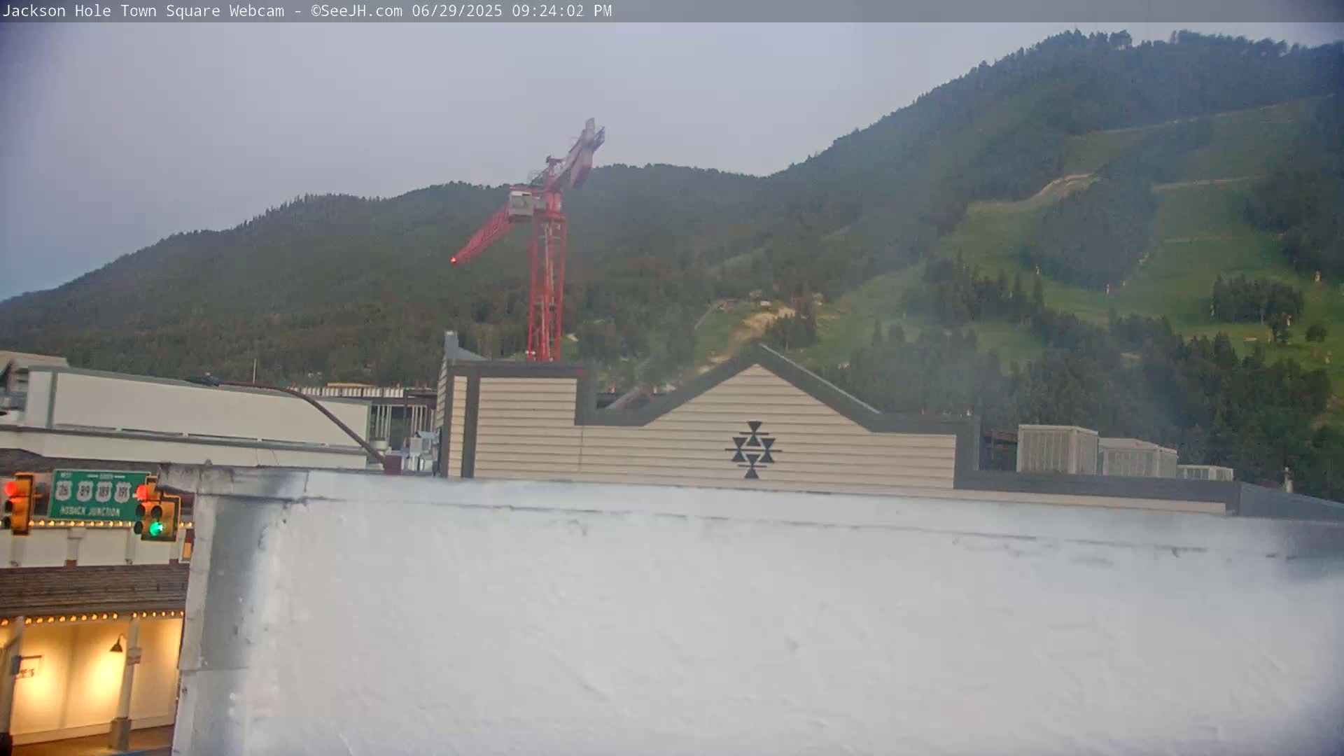 Jackson Hole, Jackson Town Center Square PTZ Live Cam - Jackson, Teton, Wyoming, USA