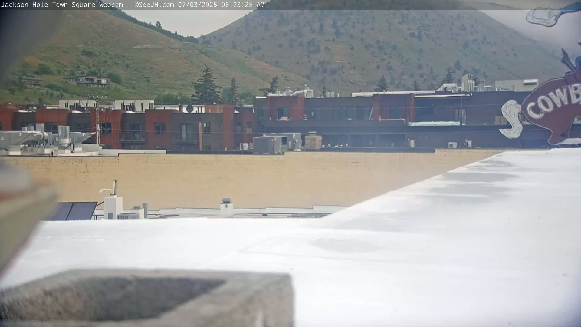 Jackson Hole, Jackson Town Center Square PTZ Live Cam - Jackson, Teton, Wyoming, USA