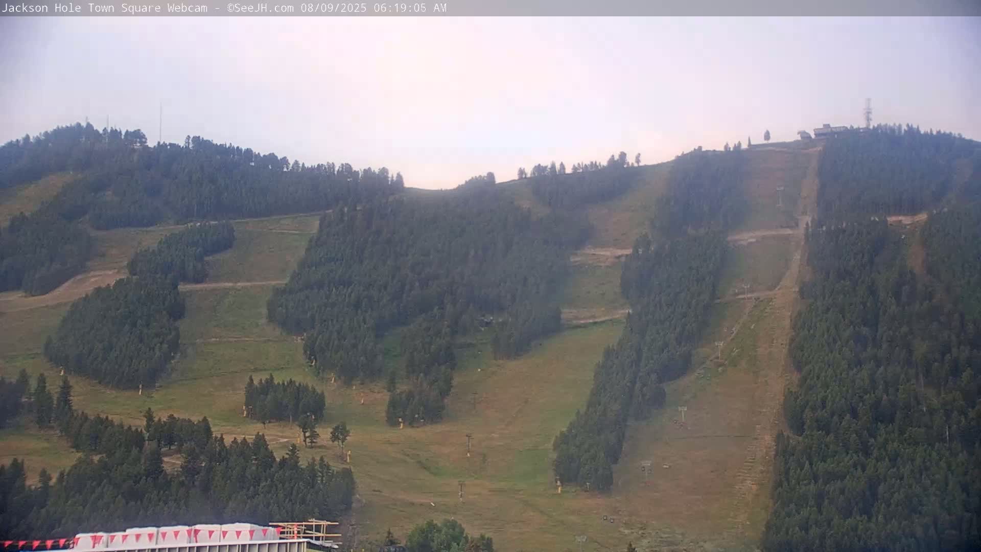 Jackson Hole, Jackson Town Center Square PTZ Live Cam - Jackson, Teton, Wyoming, USA