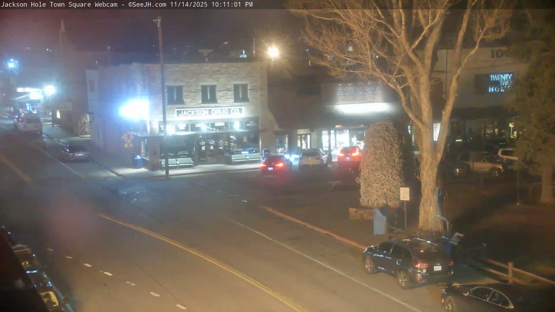 Jackson Hole, Jackson Town Center Square PTZ Live Cam - Jackson, Teton, Wyoming, USA