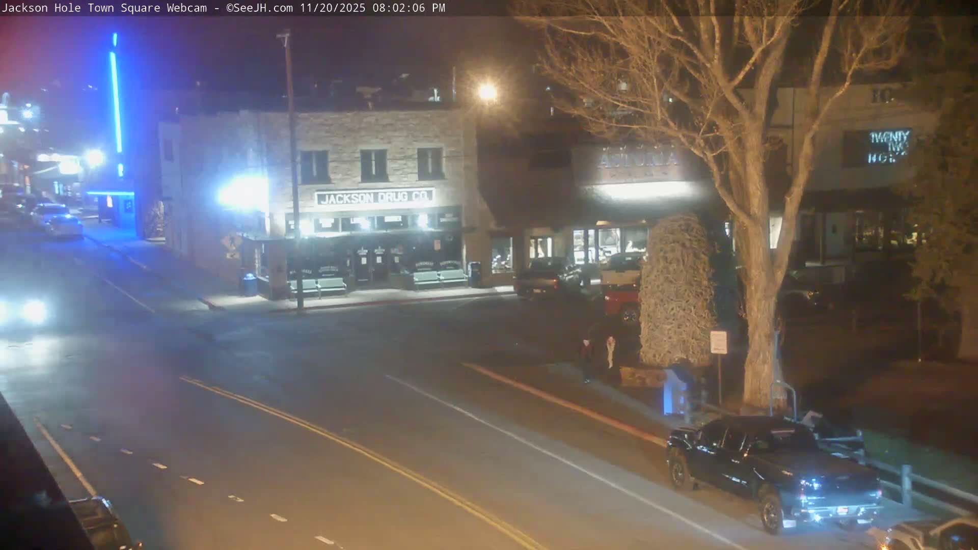 Jackson Hole, Jackson Town Center Square PTZ Live Cam - Jackson, Teton, Wyoming, USA