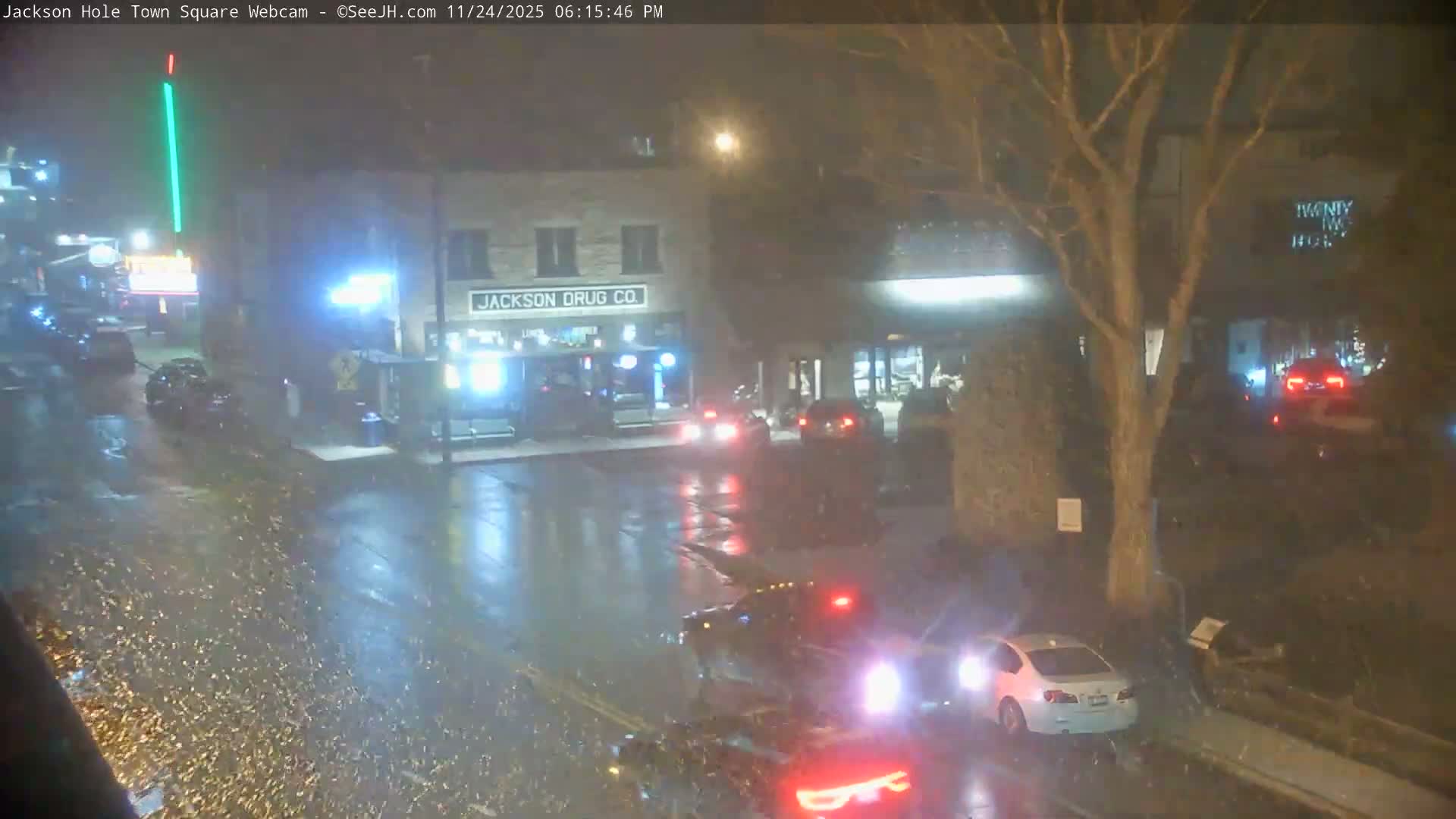 Jackson Hole, Jackson Town Center Square PTZ Live Cam - Jackson, Teton, Wyoming, USA