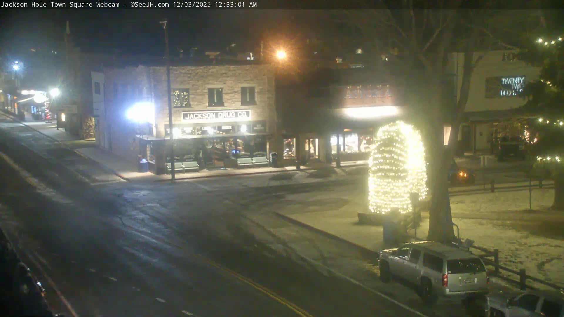 Jackson Hole, Jackson Town Center Square PTZ Live Cam - Jackson, Teton, Wyoming, USA