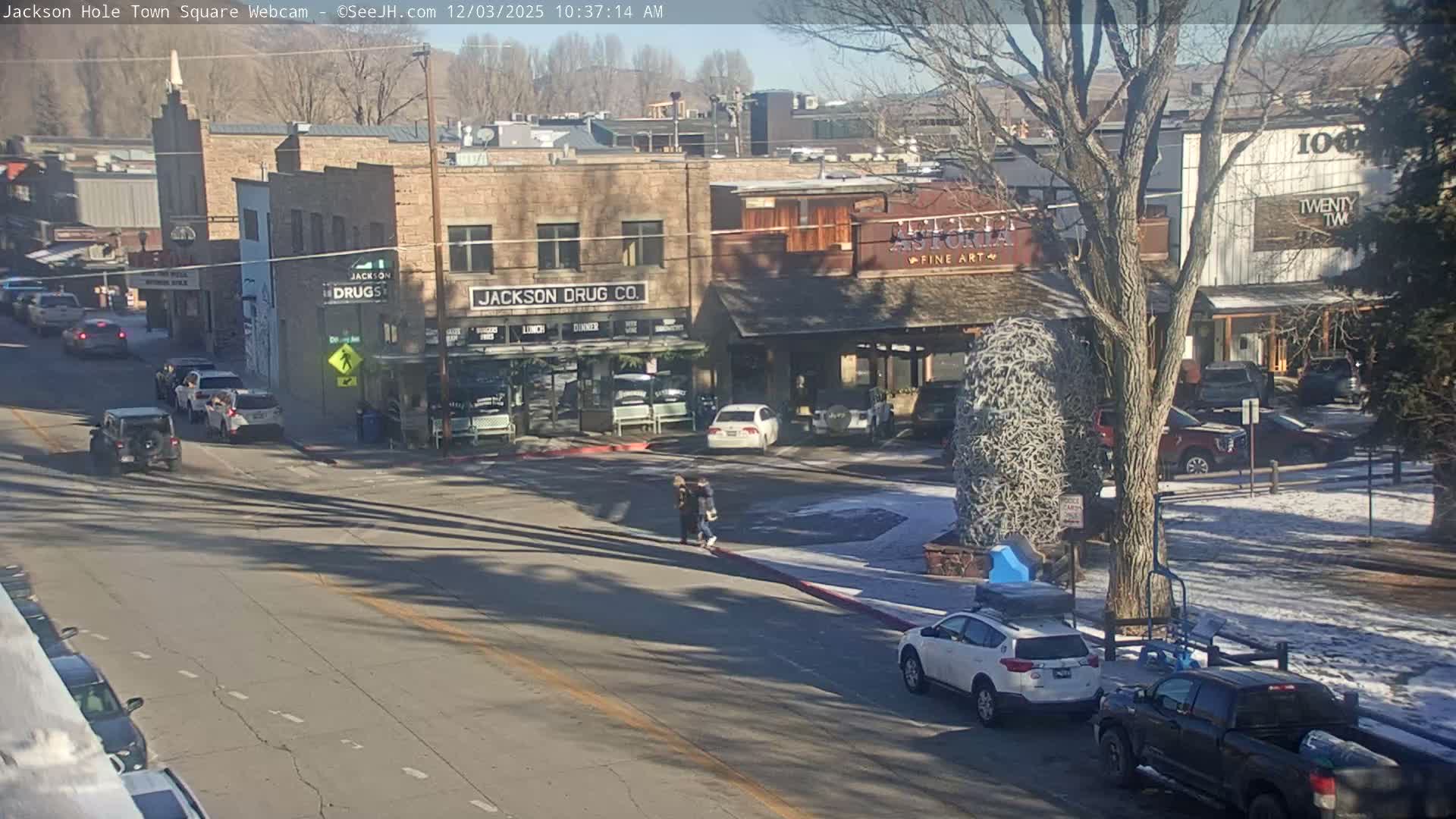Jackson Hole, Jackson Town Center Square PTZ Live Cam - Jackson, Teton, Wyoming, USA